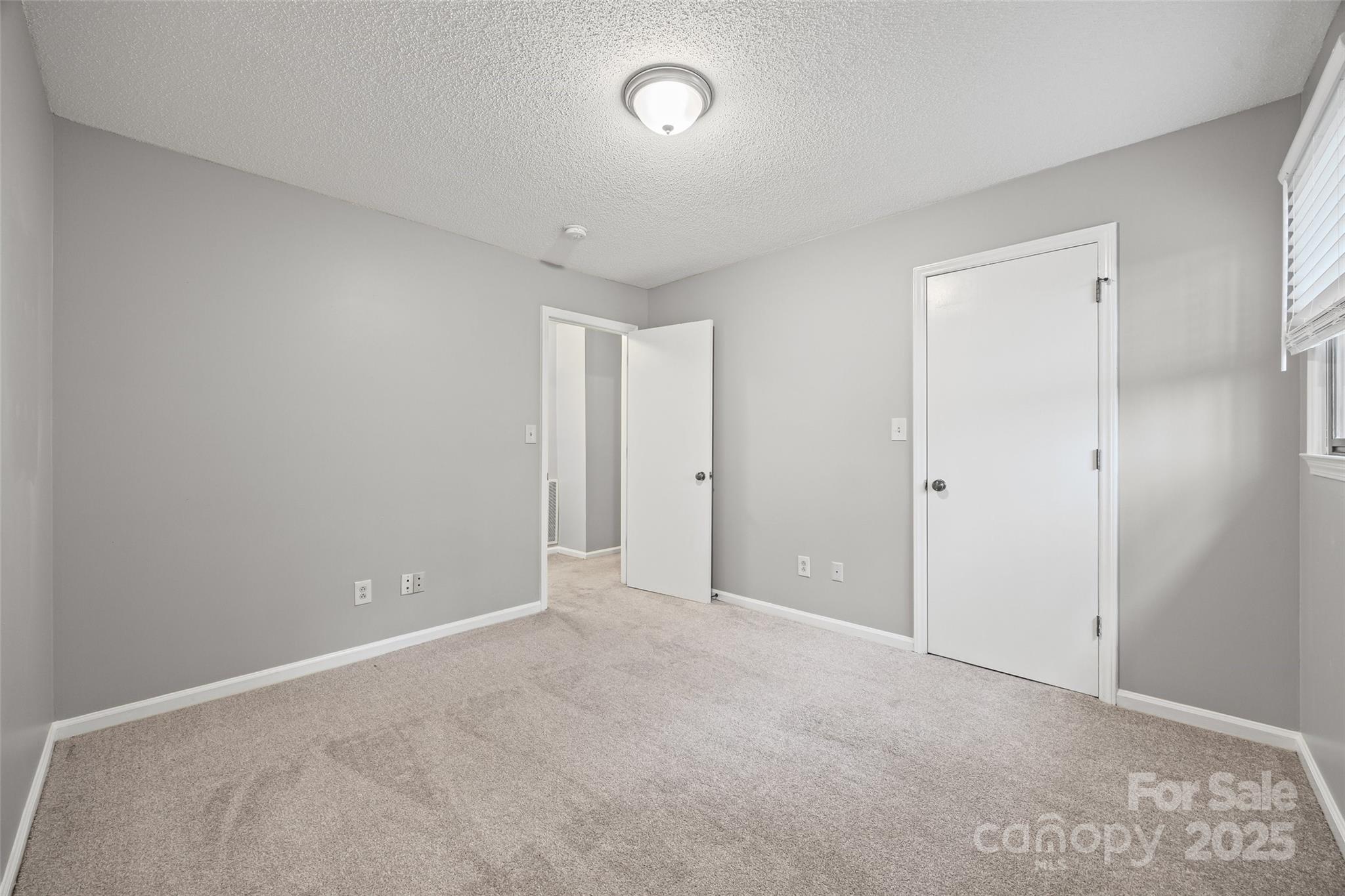 2206 Canberra Drive