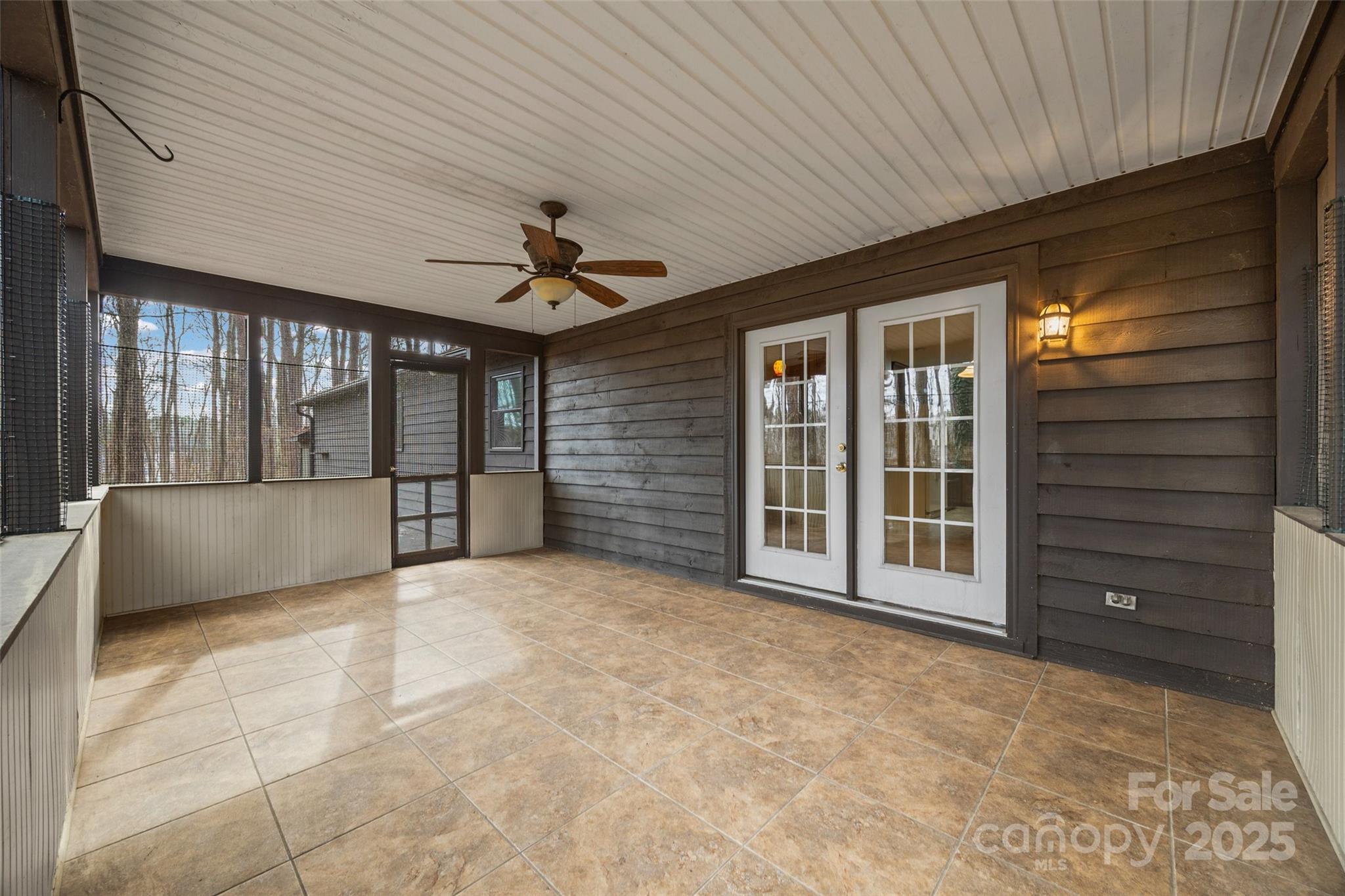 2206 Canberra Drive