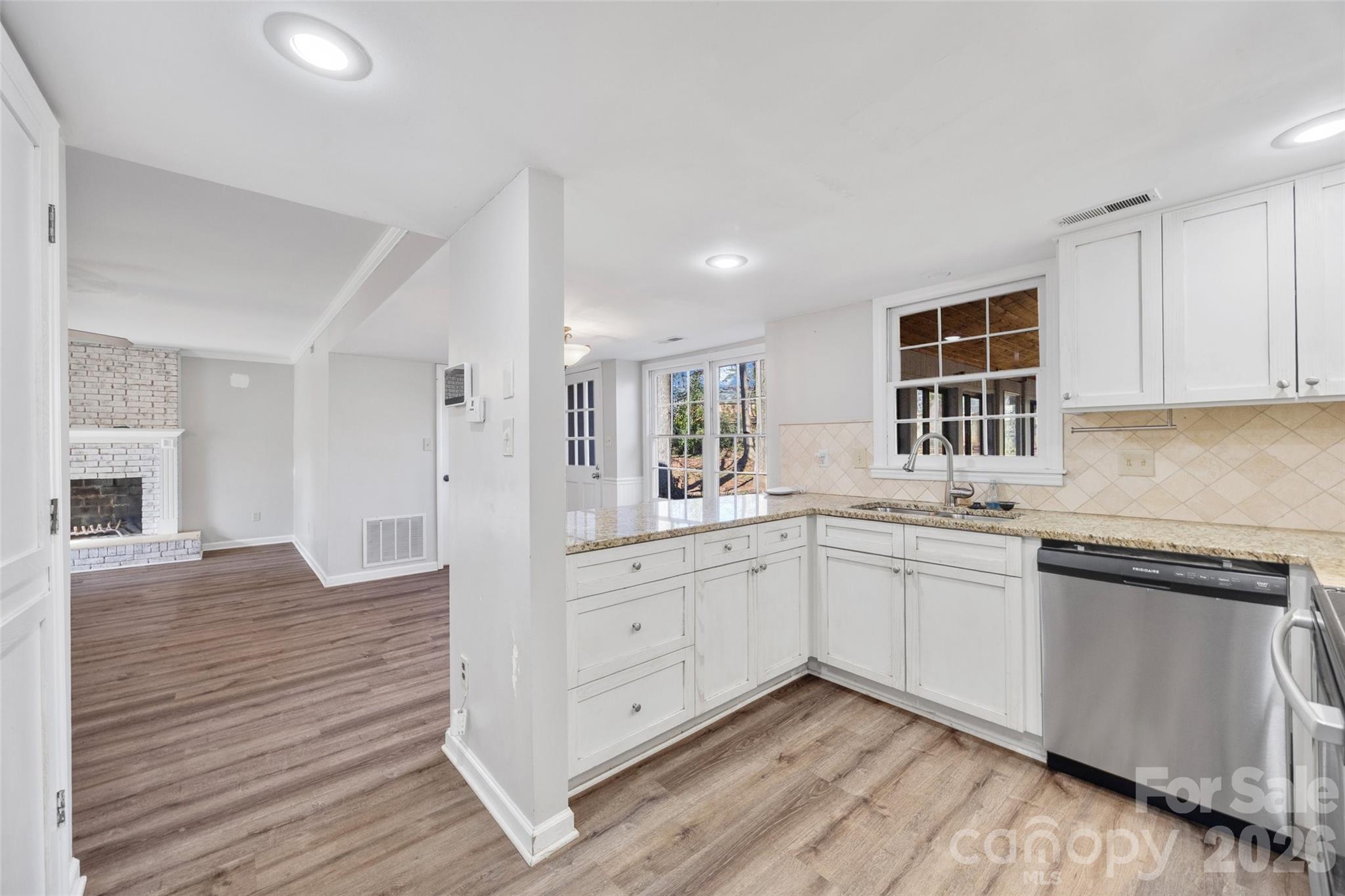 812 Duffy Court