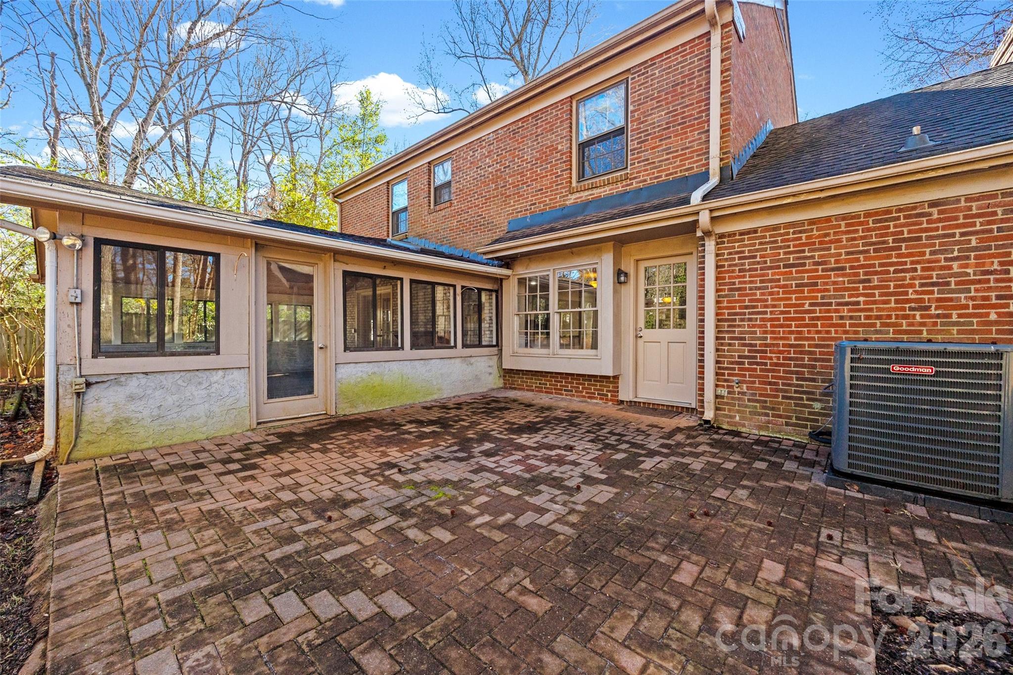 812 Duffy Court