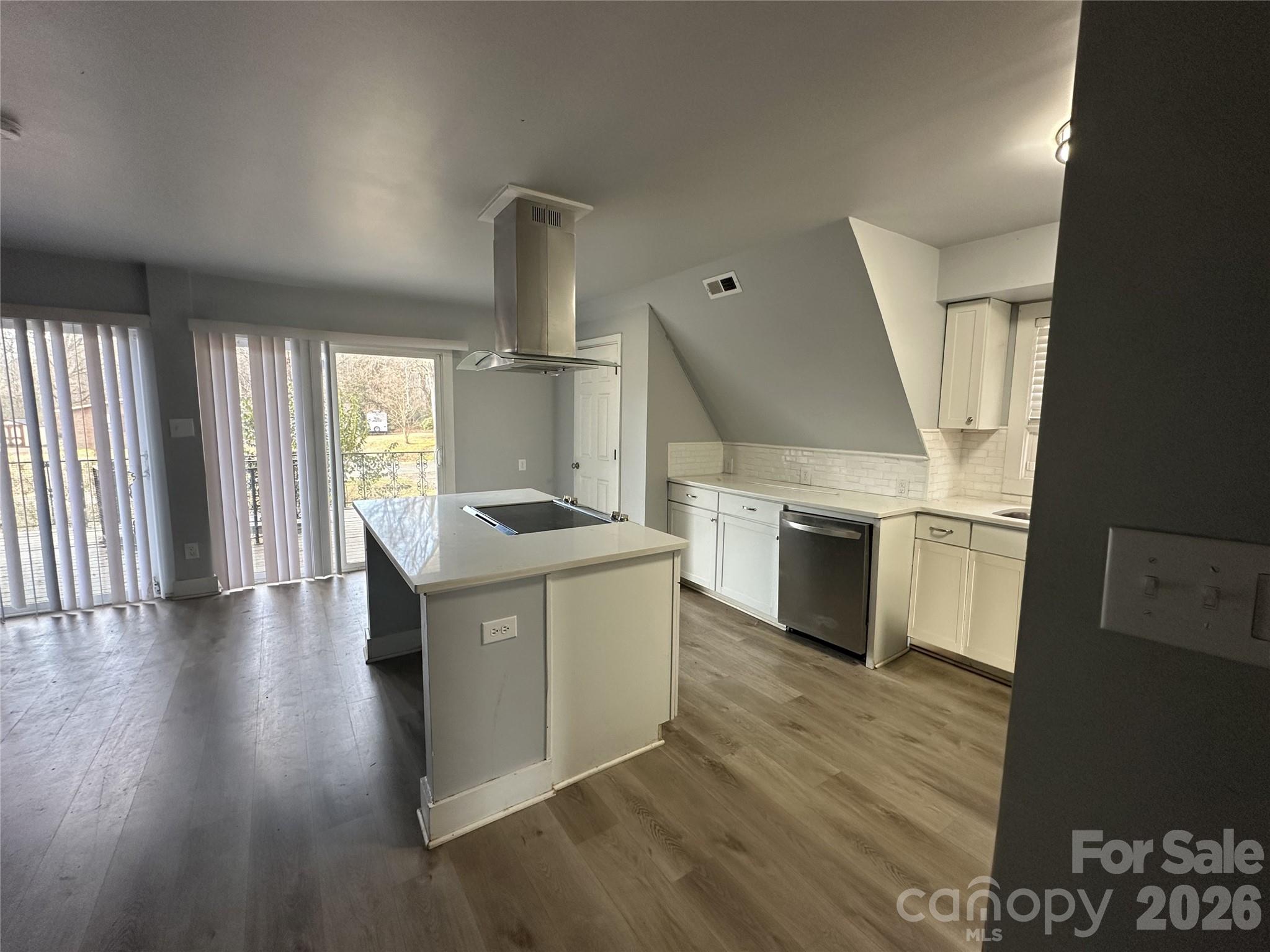 614 Sunnybrook Drive