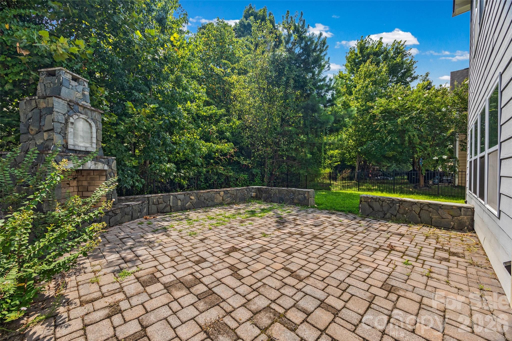 2166 Bluebell Way