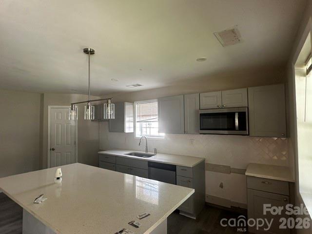 910 Linwood Road