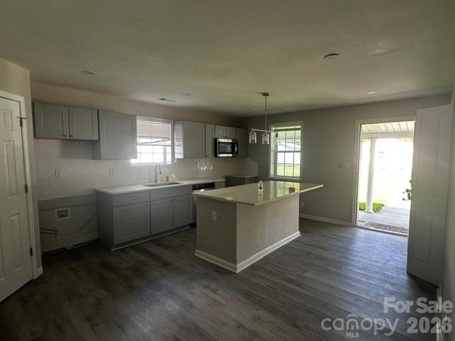 910 Linwood Road