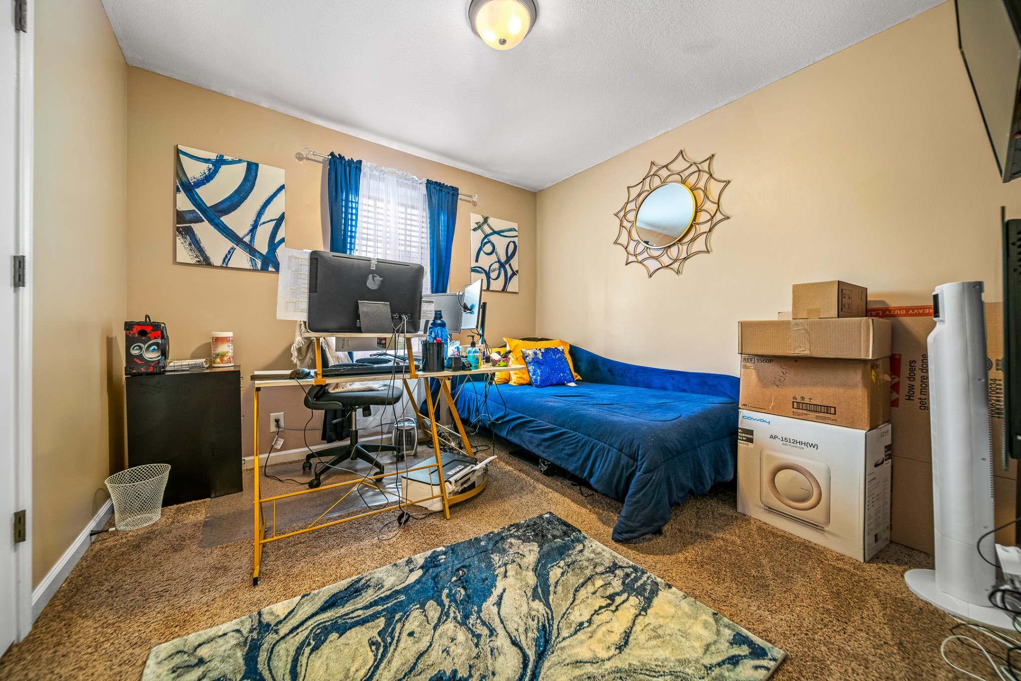 734 Noble Dr