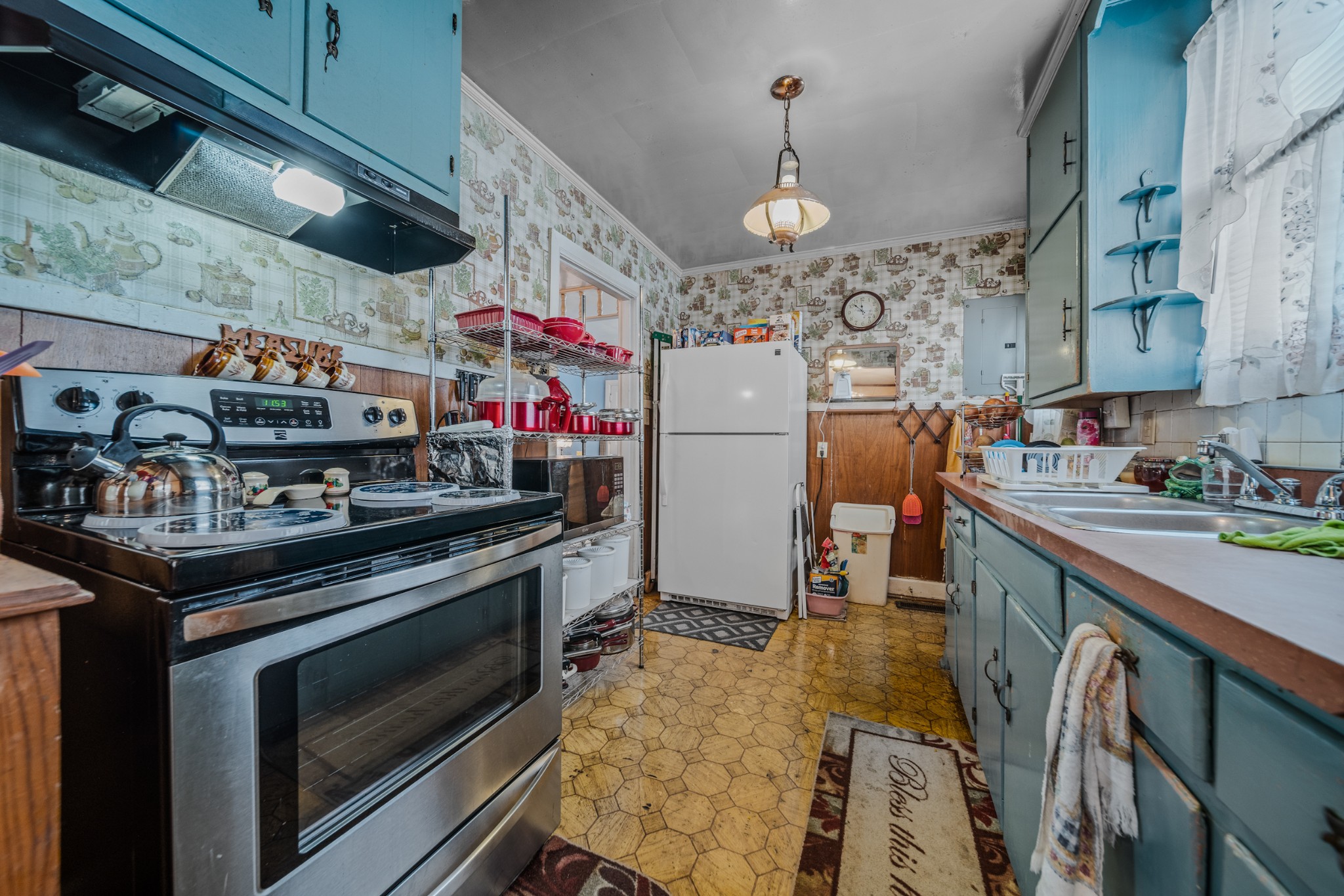 1229 Sunnymeade Dr