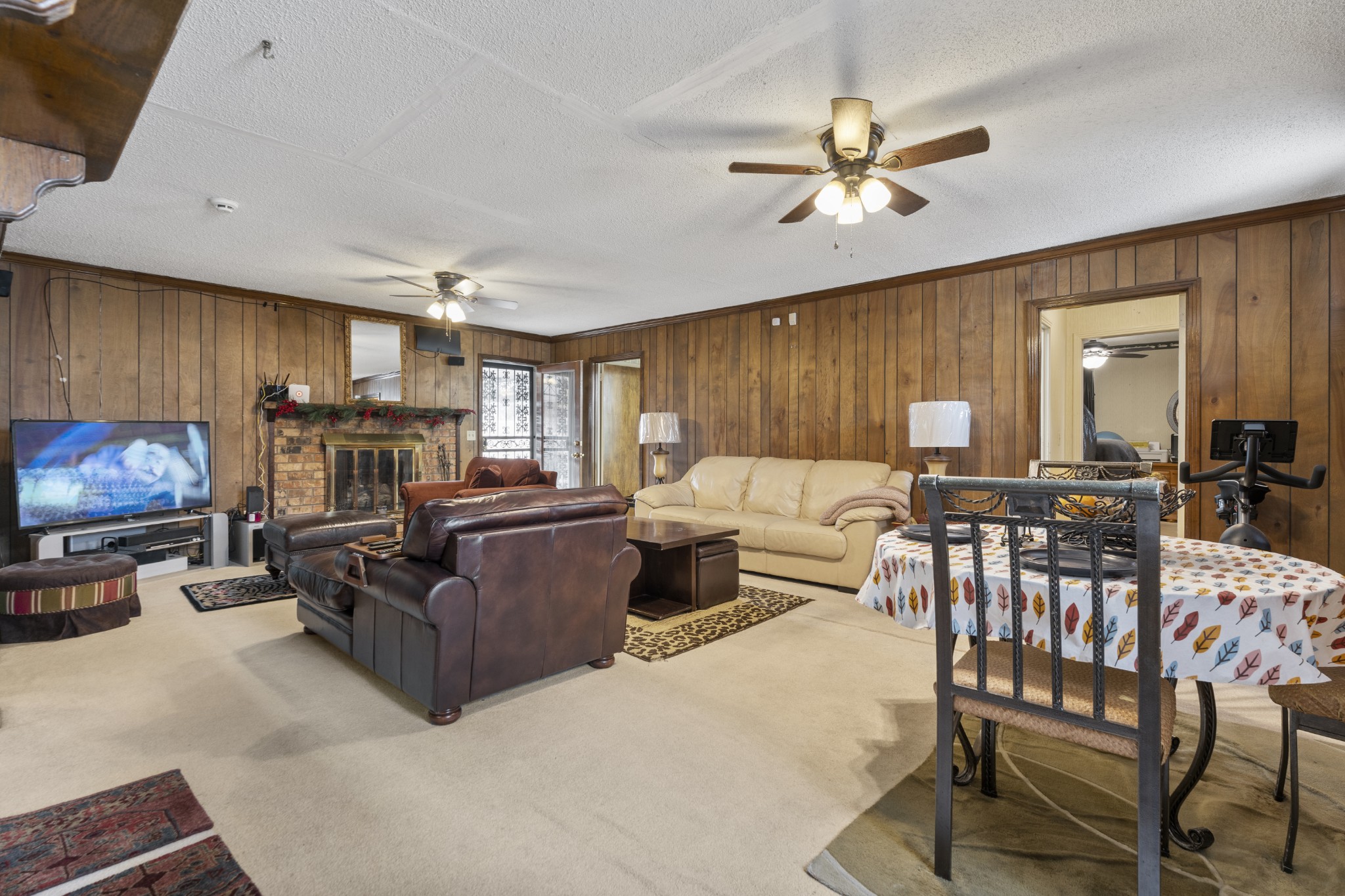 2931 Walnut Crest Dr