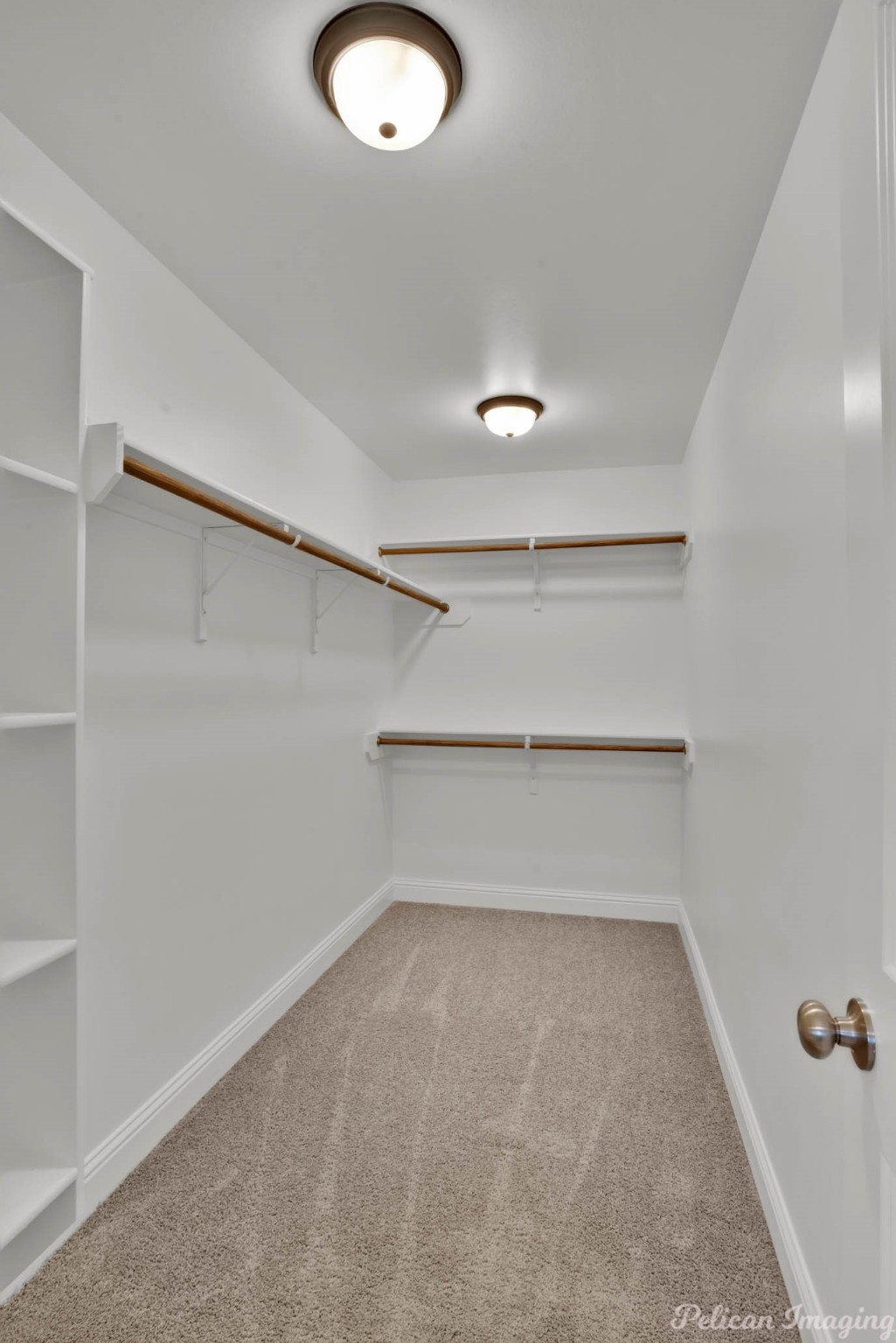 572 Brunswick Gardens Street