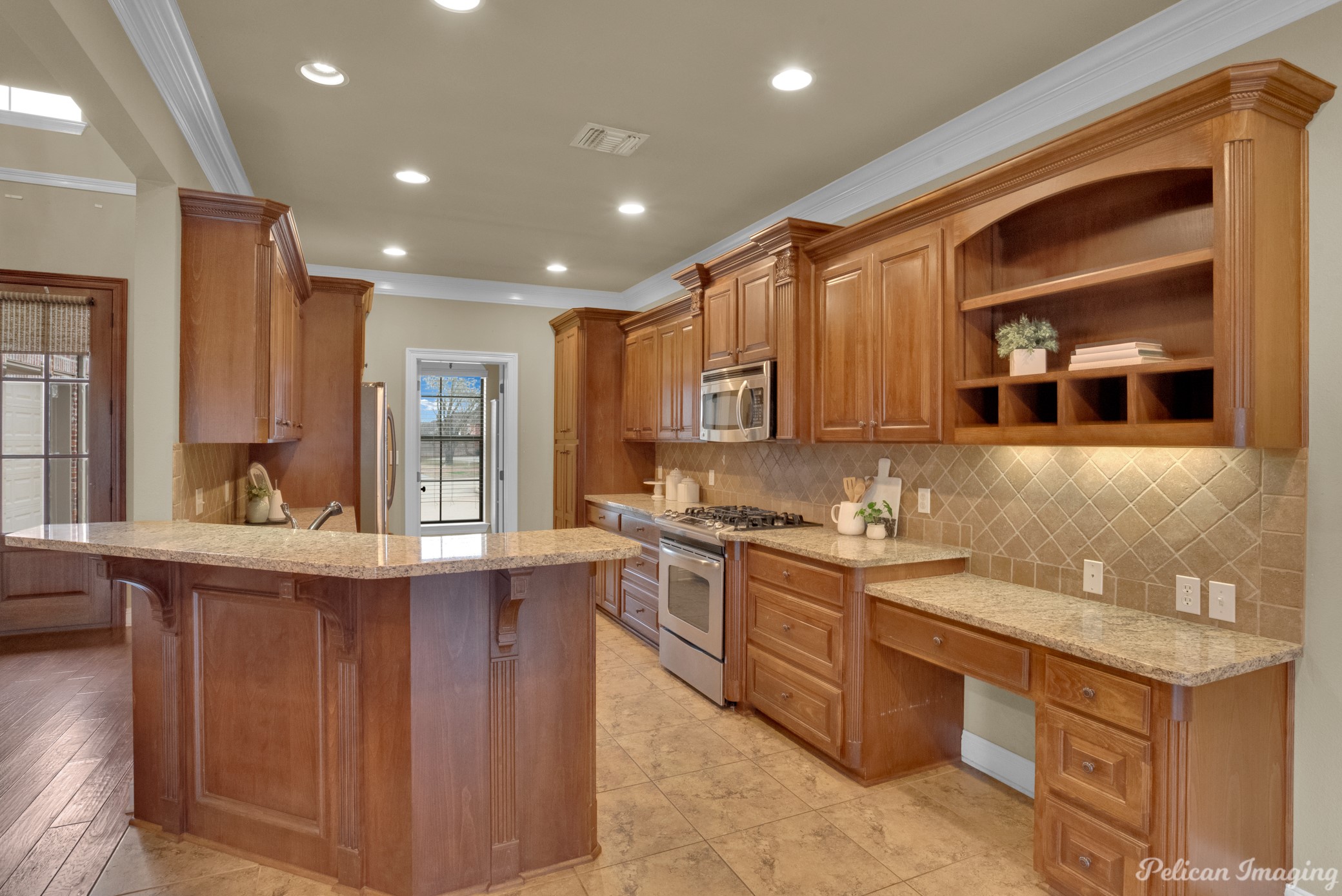 814 Dumaine Drive