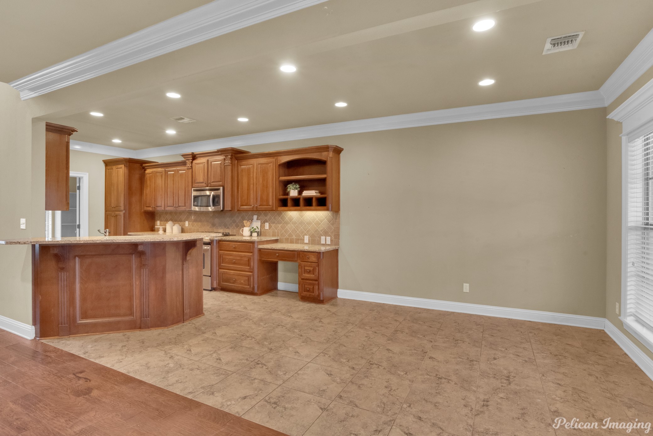 814 Dumaine Drive