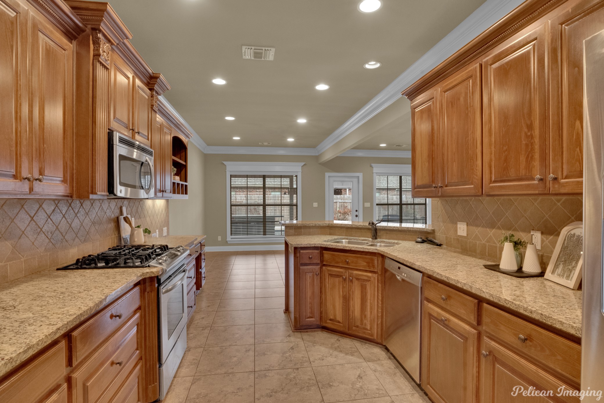 814 Dumaine Drive