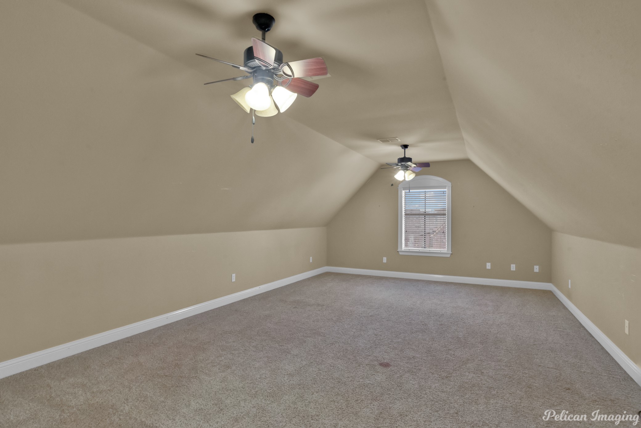 814 Dumaine Drive