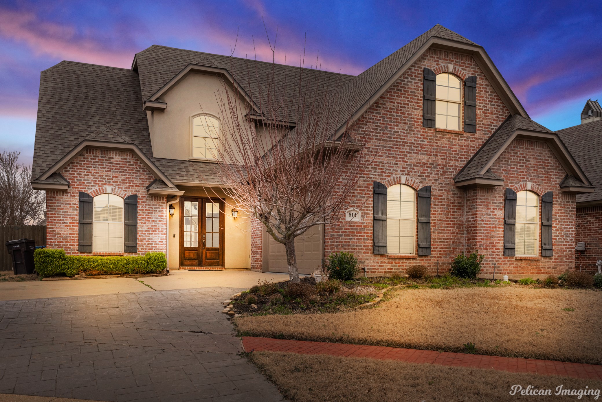 814 Dumaine Drive