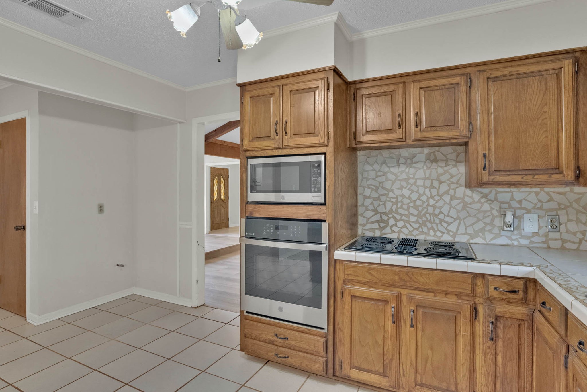 2514 Fieldwood Circle