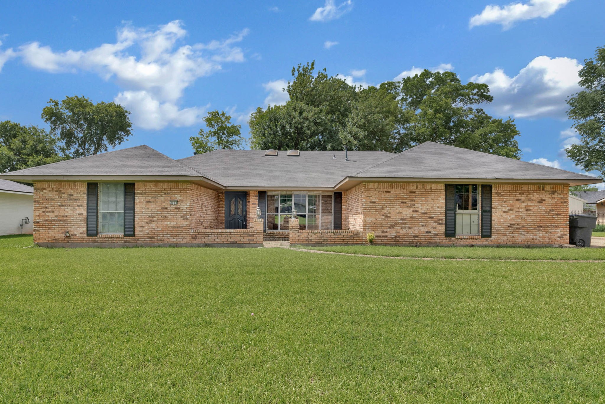 2514 Fieldwood Circle