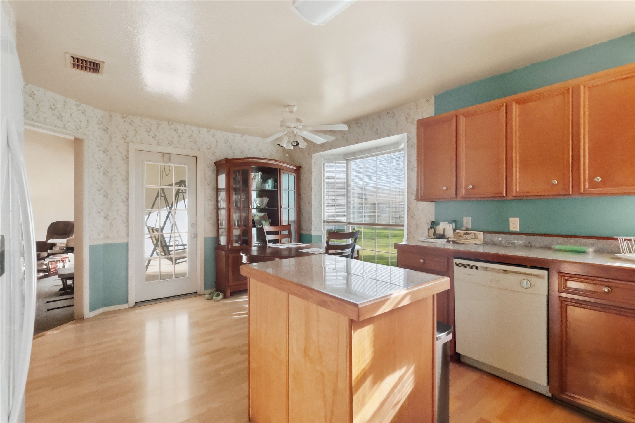4907 General Ashley Drive