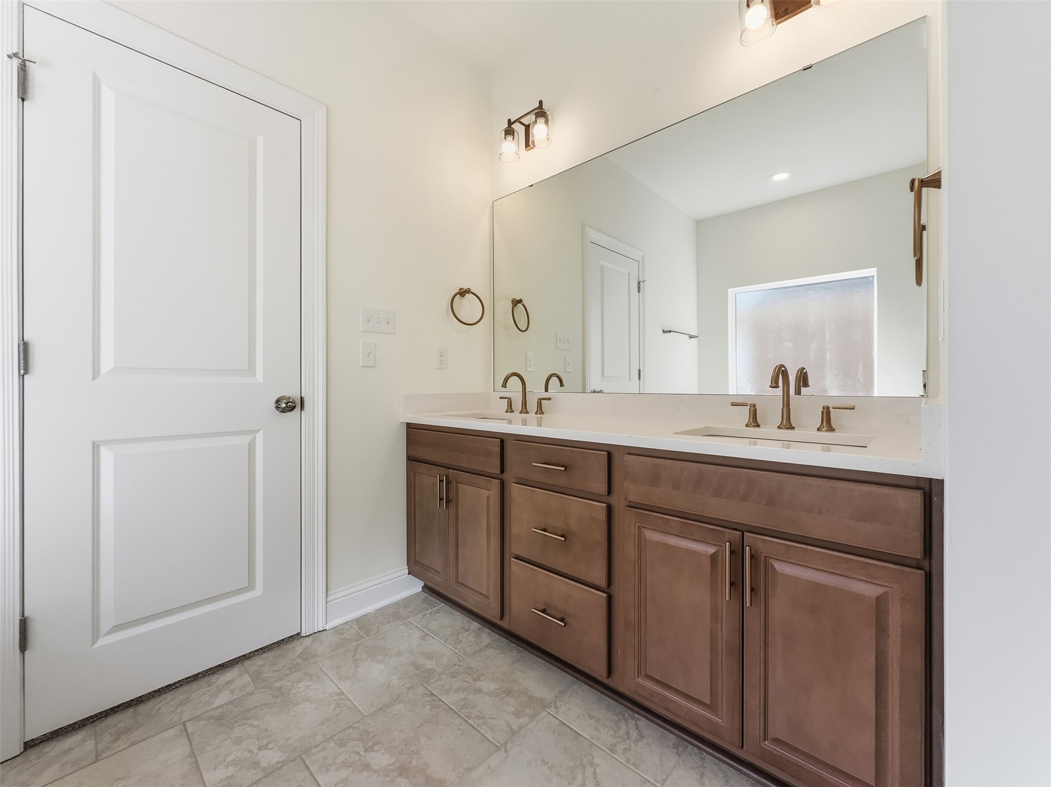 332 Prien Lake Loop