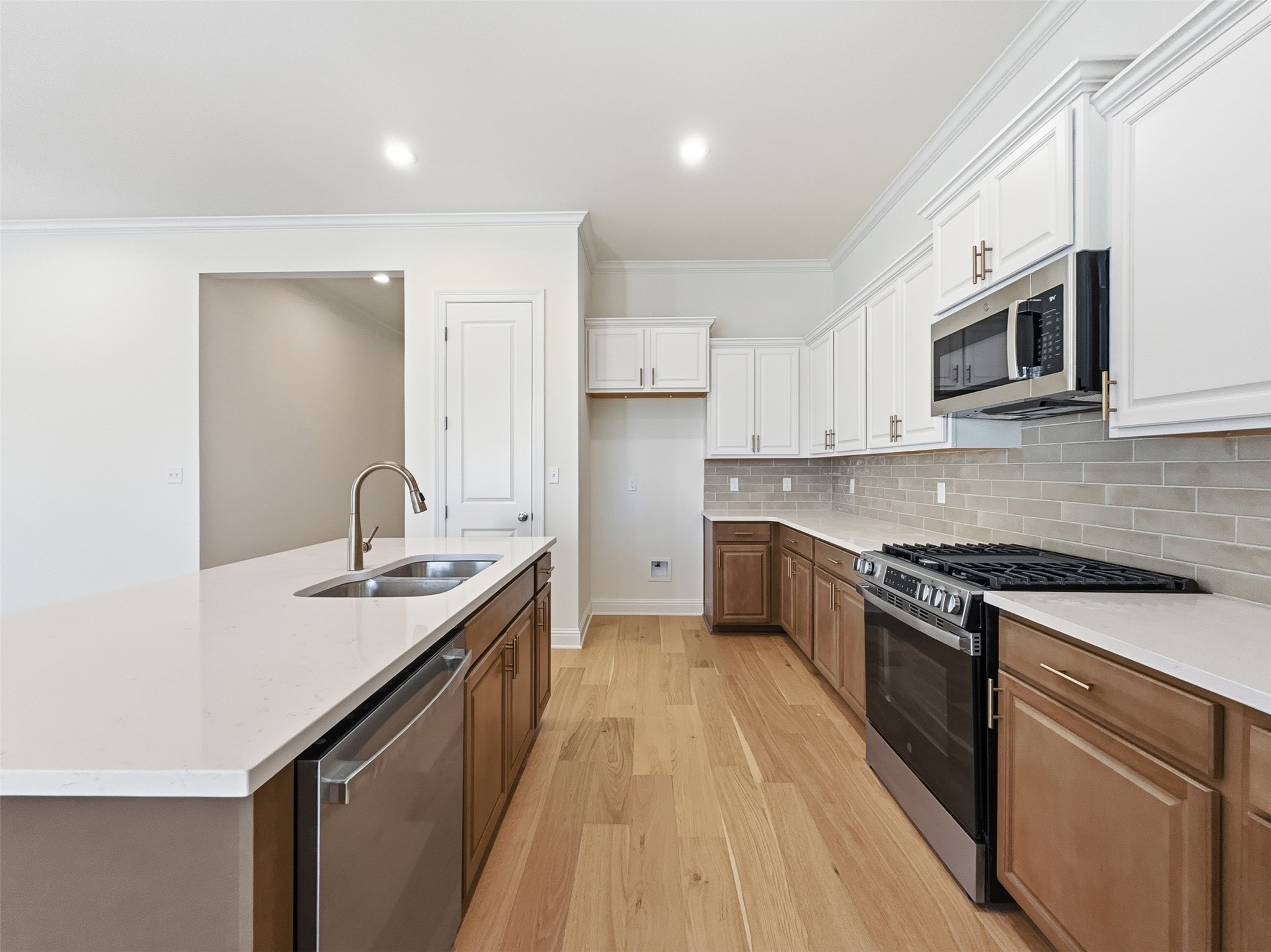 332 Prien Lake Loop