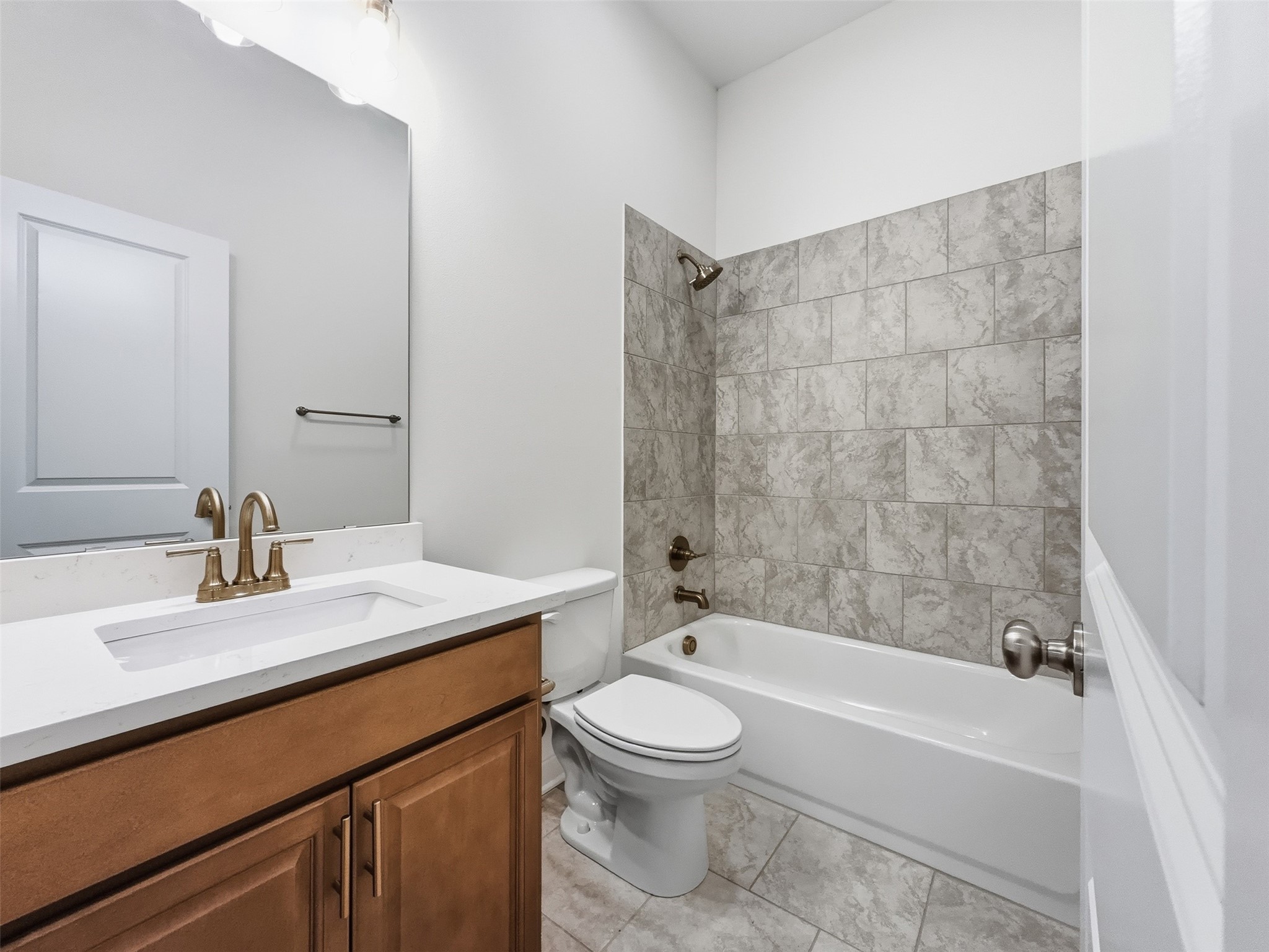 332 Prien Lake Loop
