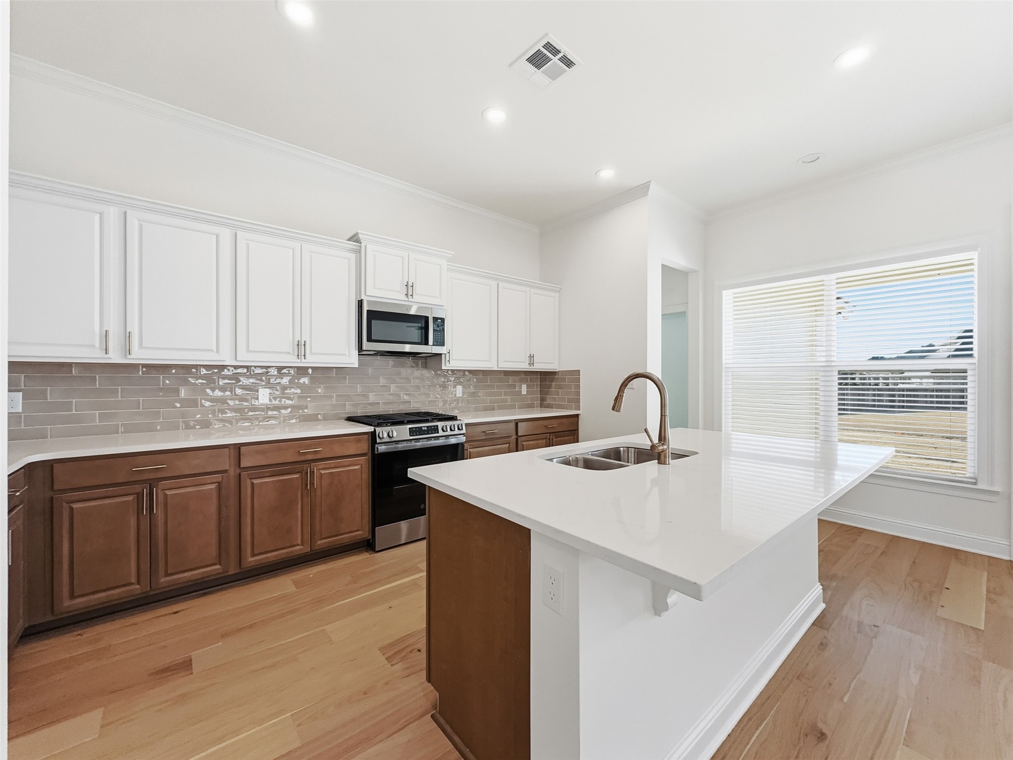 332 Prien Lake Loop