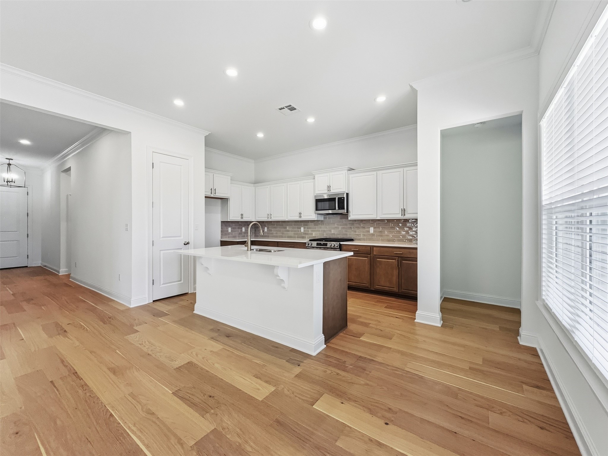 332 Prien Lake Loop