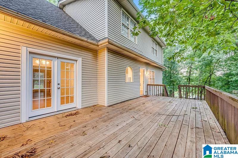 1812 STRAWBERRY LANE