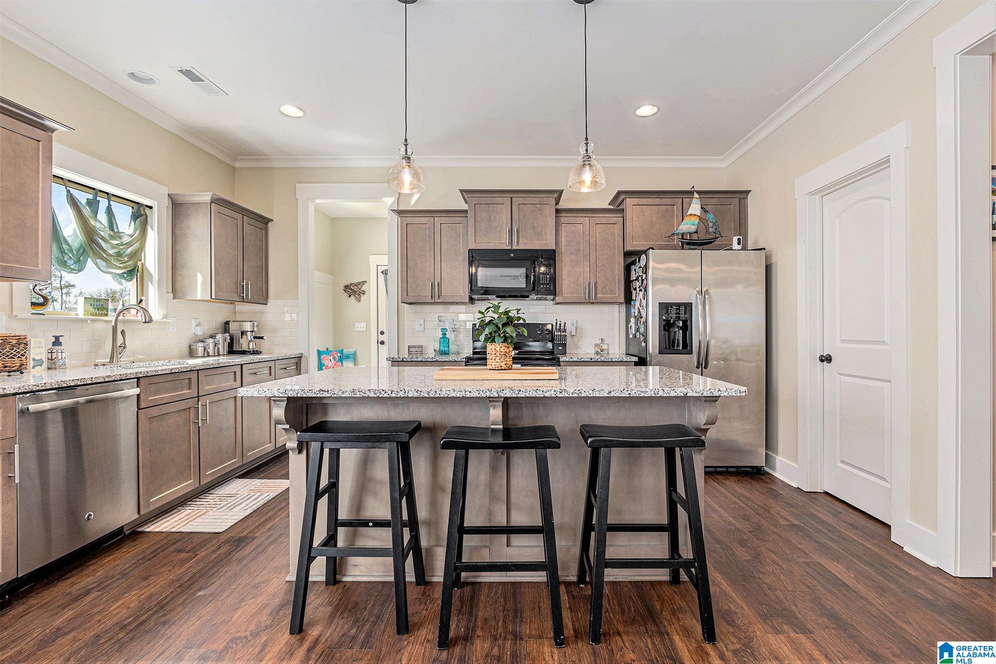 1056 GARNET DRIVE
