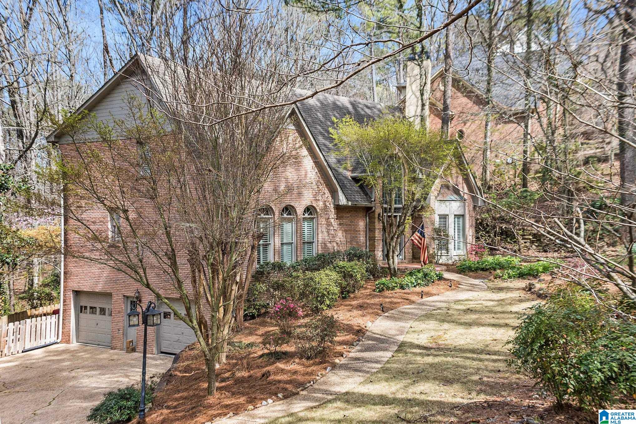 1562 FAIRWAY VIEW DRIVE