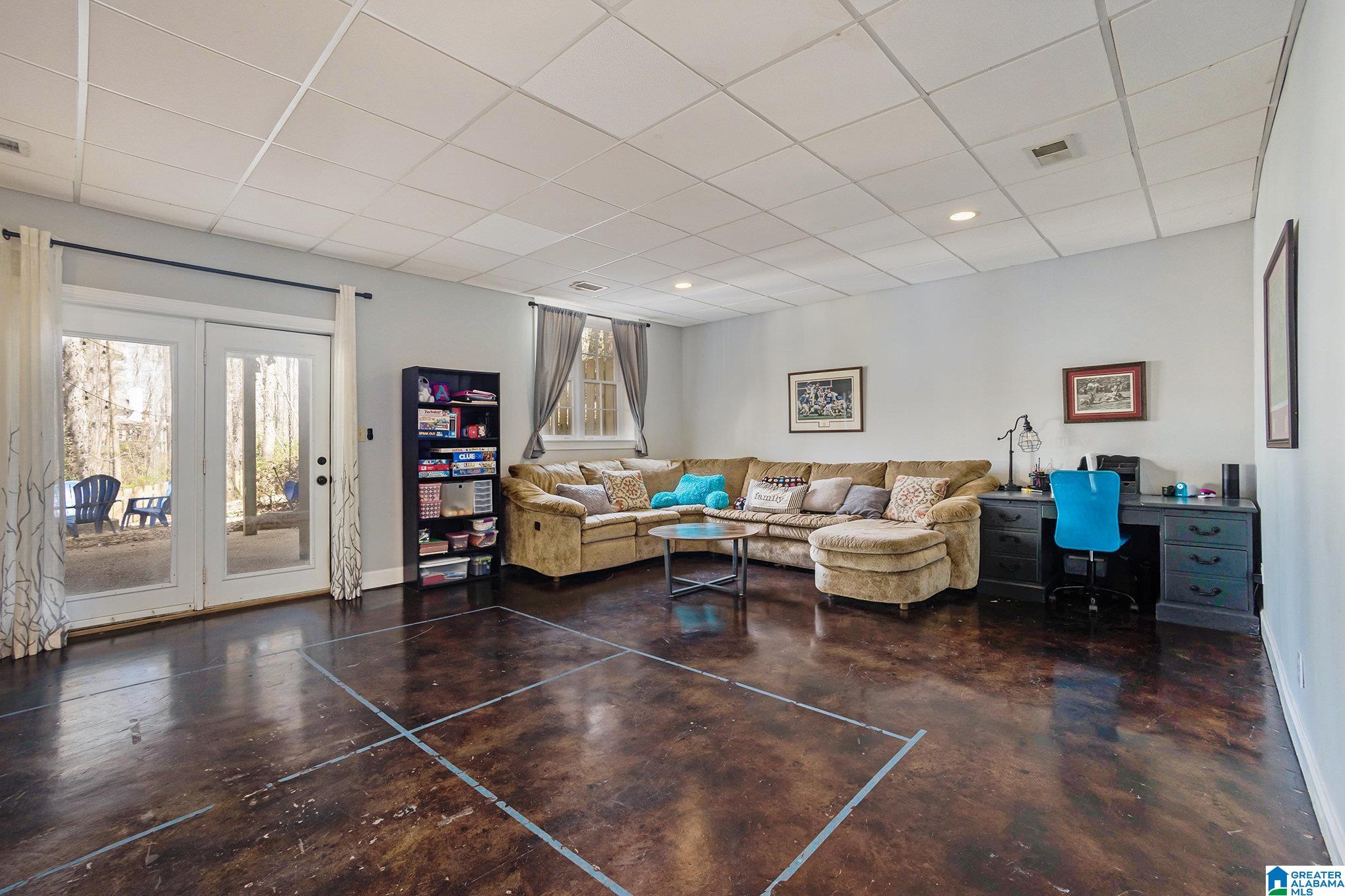 1562 FAIRWAY VIEW DRIVE