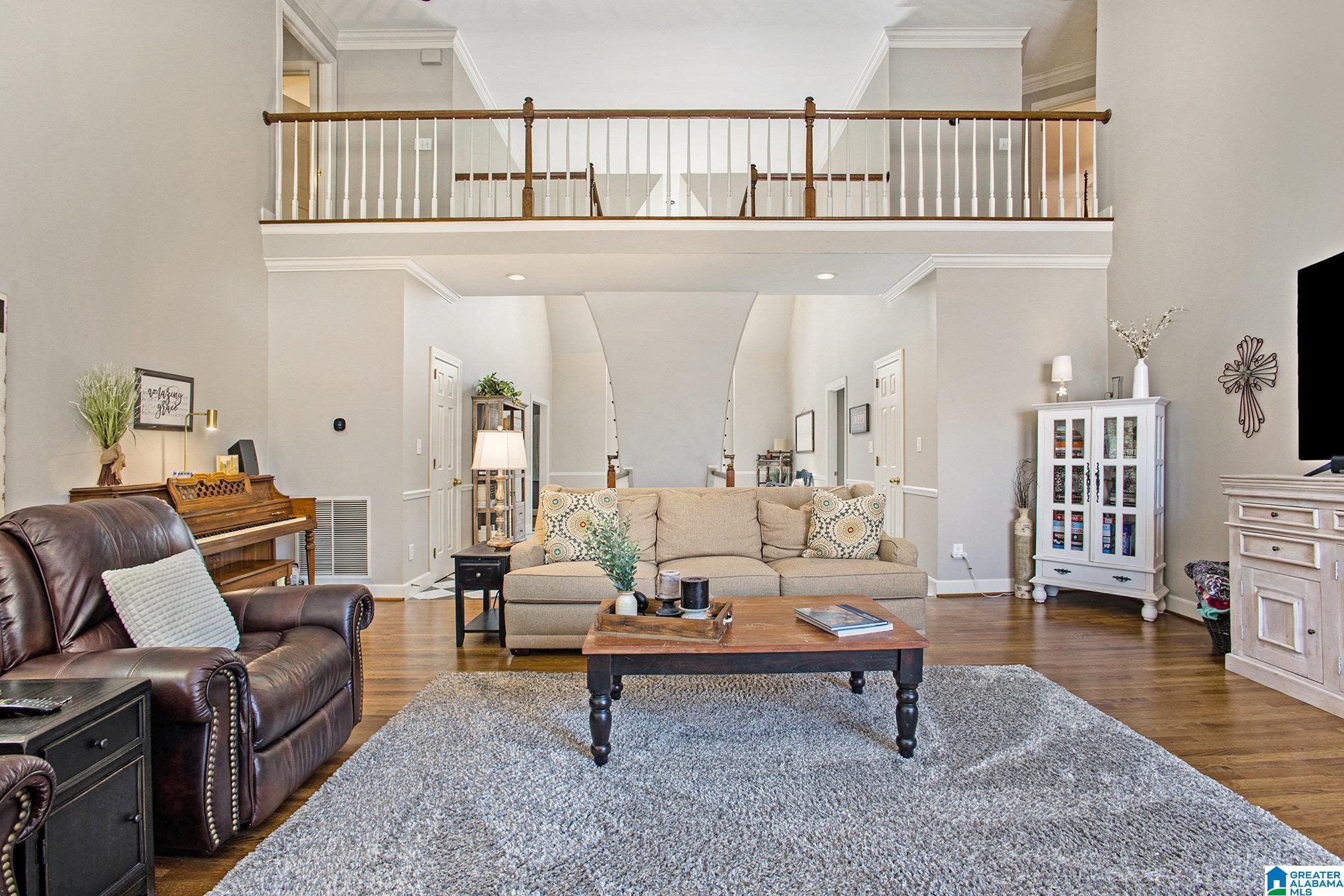 1562 FAIRWAY VIEW DRIVE