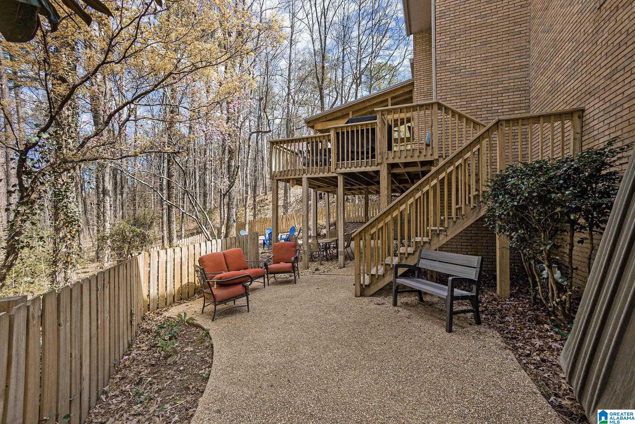 1562 FAIRWAY VIEW DRIVE