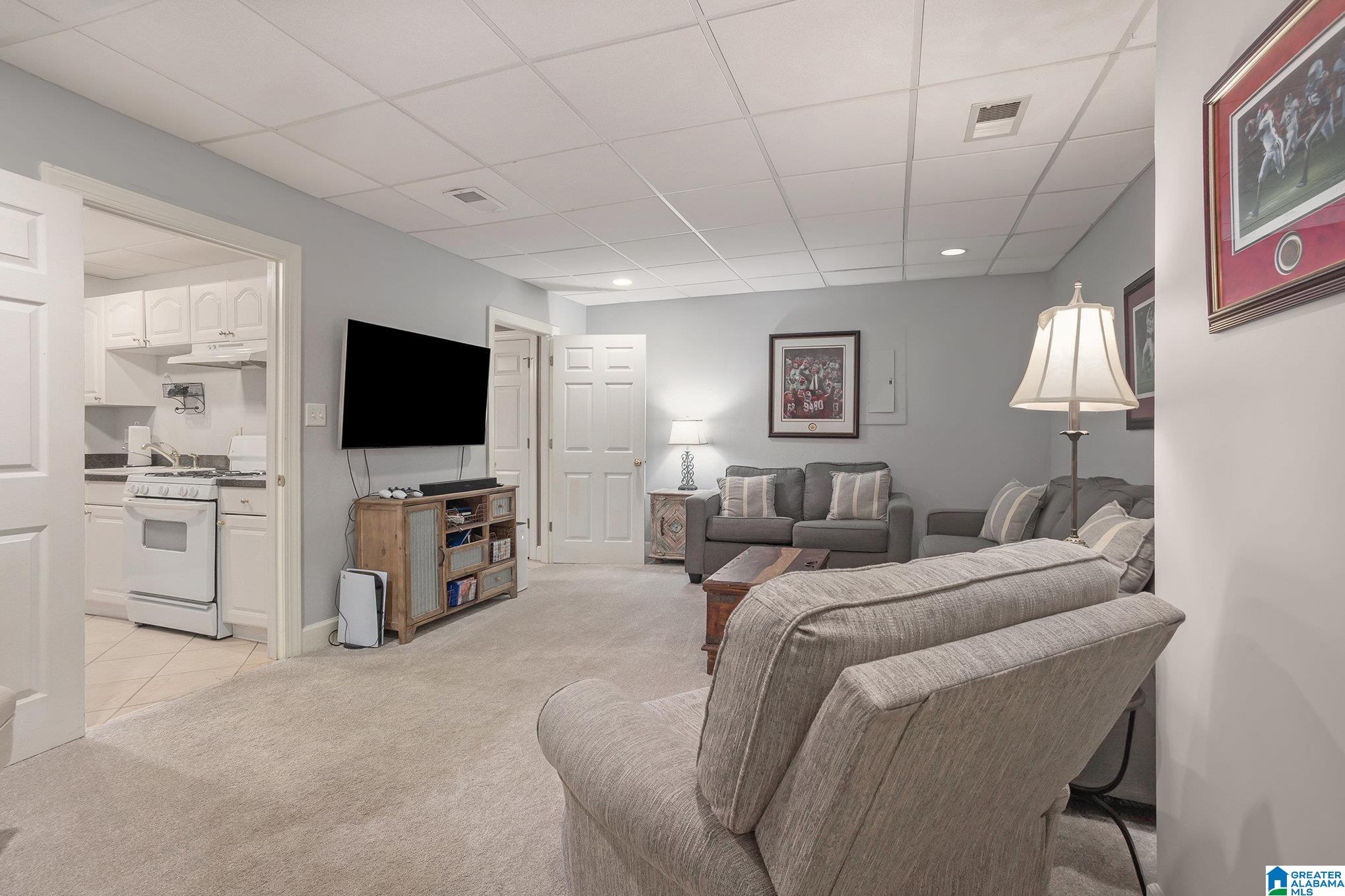 1562 FAIRWAY VIEW DRIVE