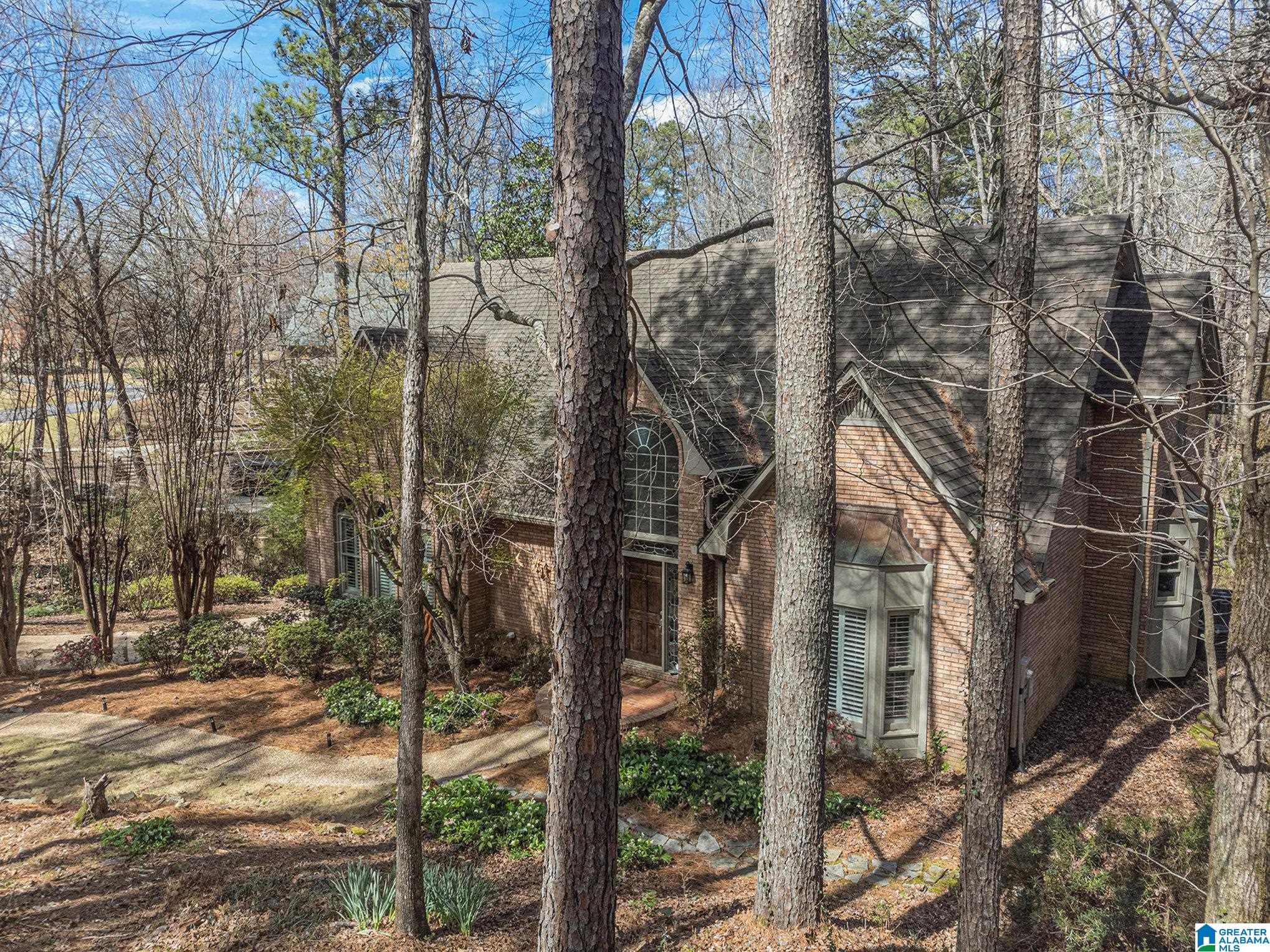 1562 FAIRWAY VIEW DRIVE