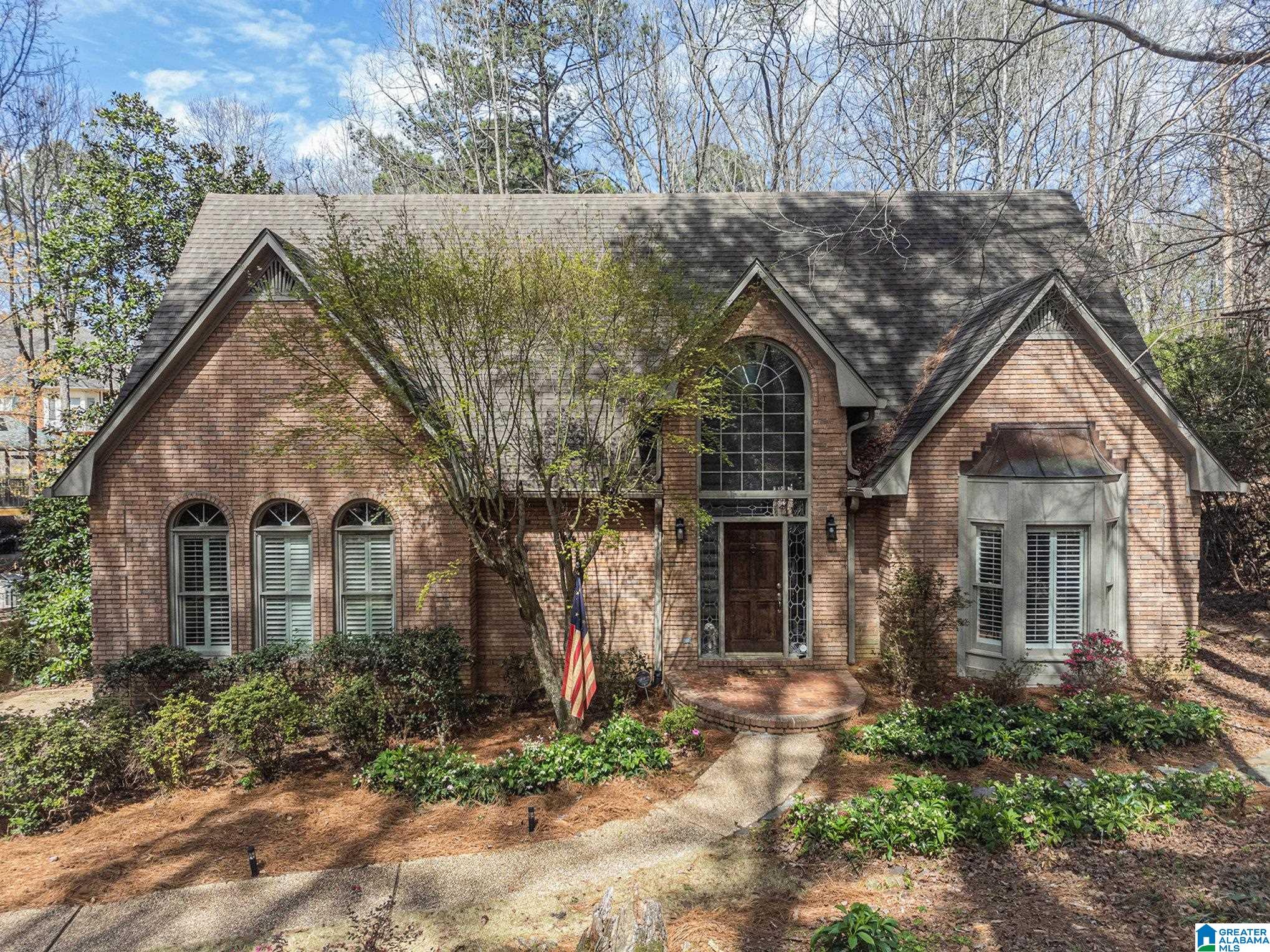 1562 FAIRWAY VIEW DRIVE