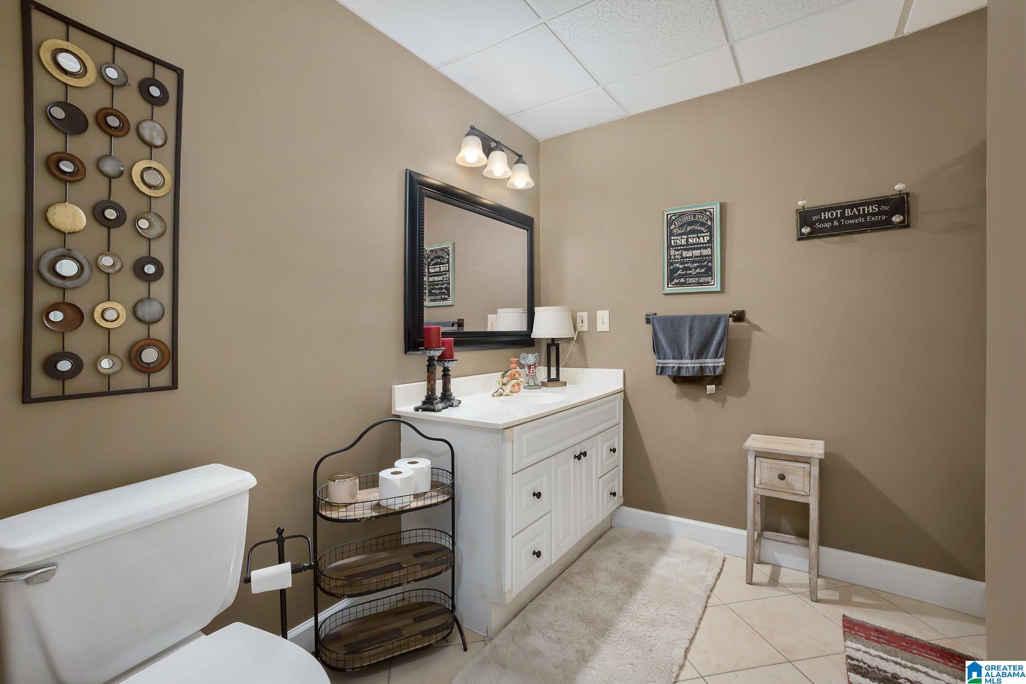 1562 FAIRWAY VIEW DRIVE
