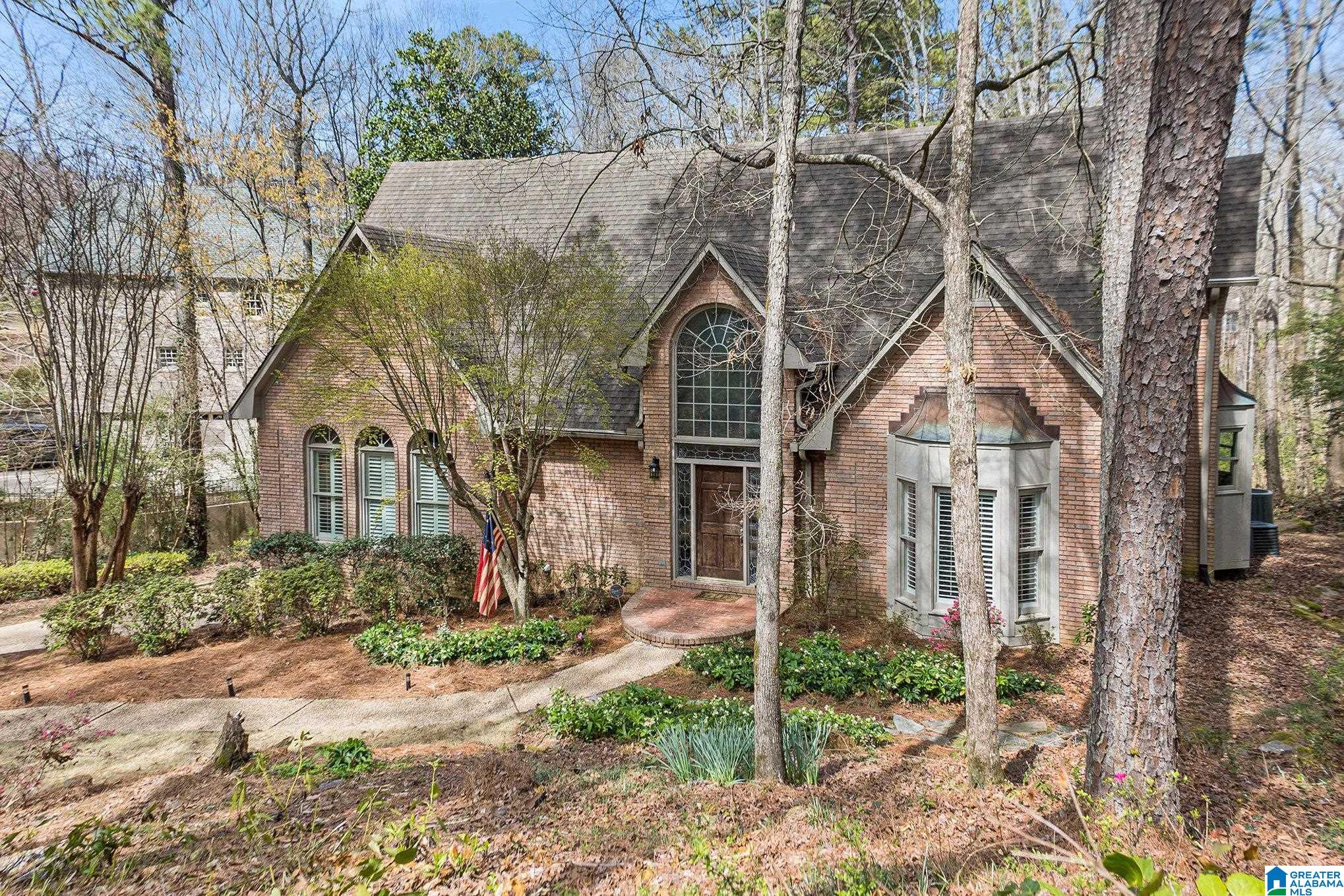 1562 FAIRWAY VIEW DRIVE