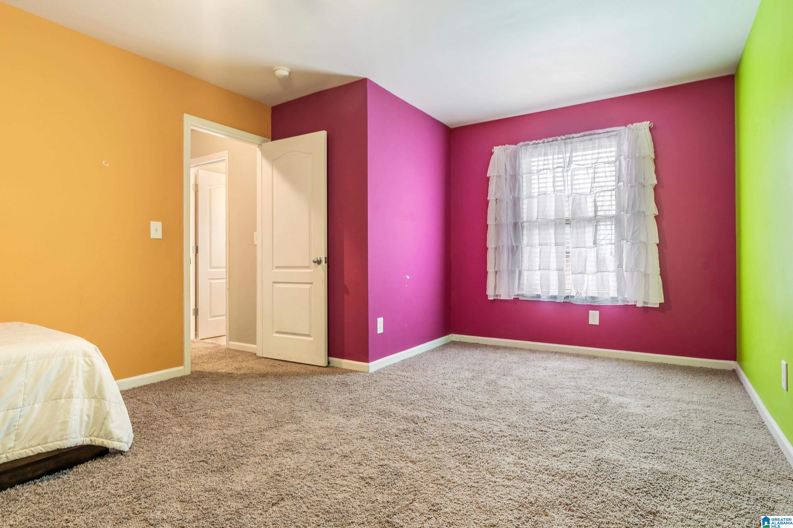 915 BROOKHAVEN DRIVE