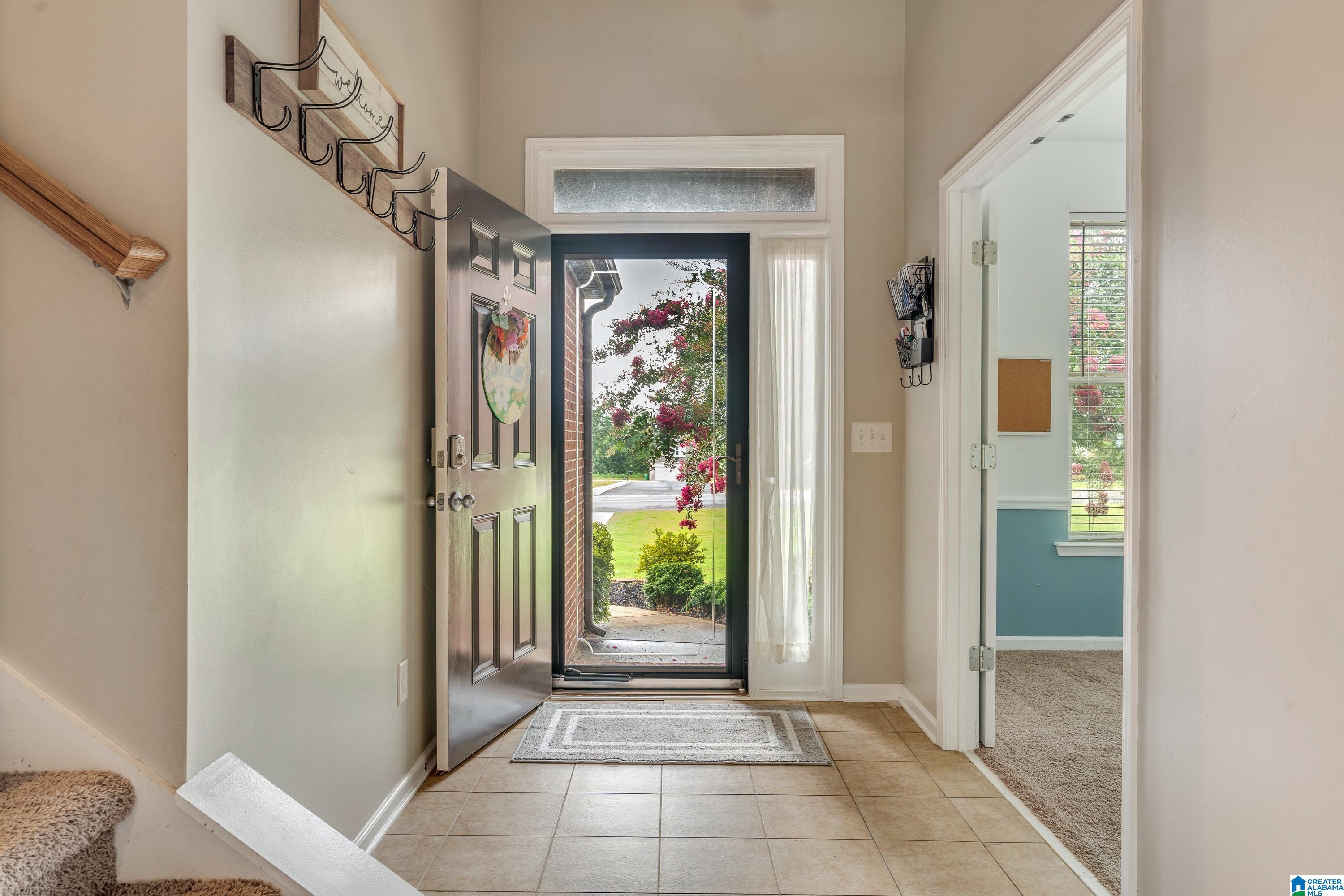 915 BROOKHAVEN DRIVE