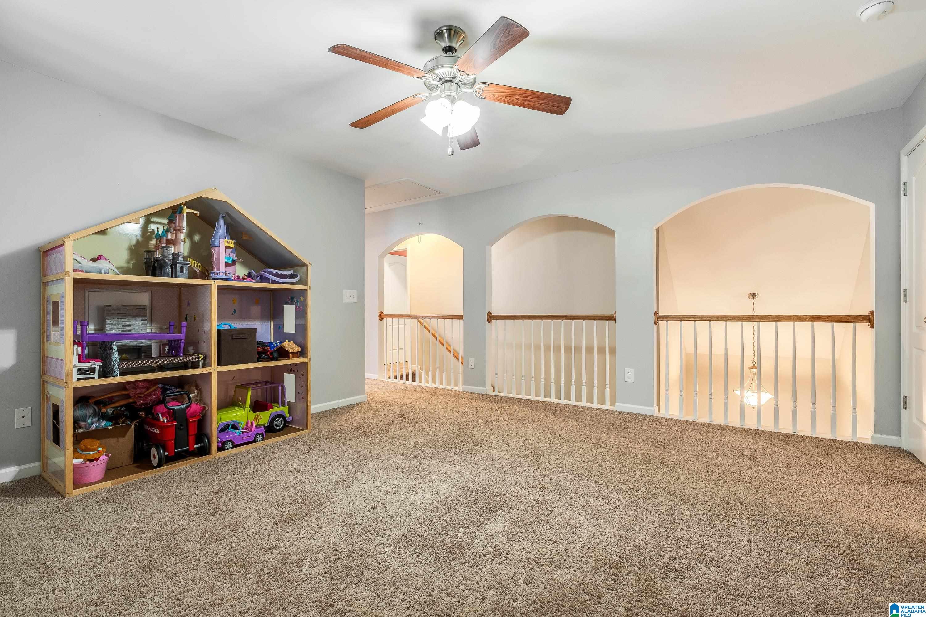 915 BROOKHAVEN DRIVE