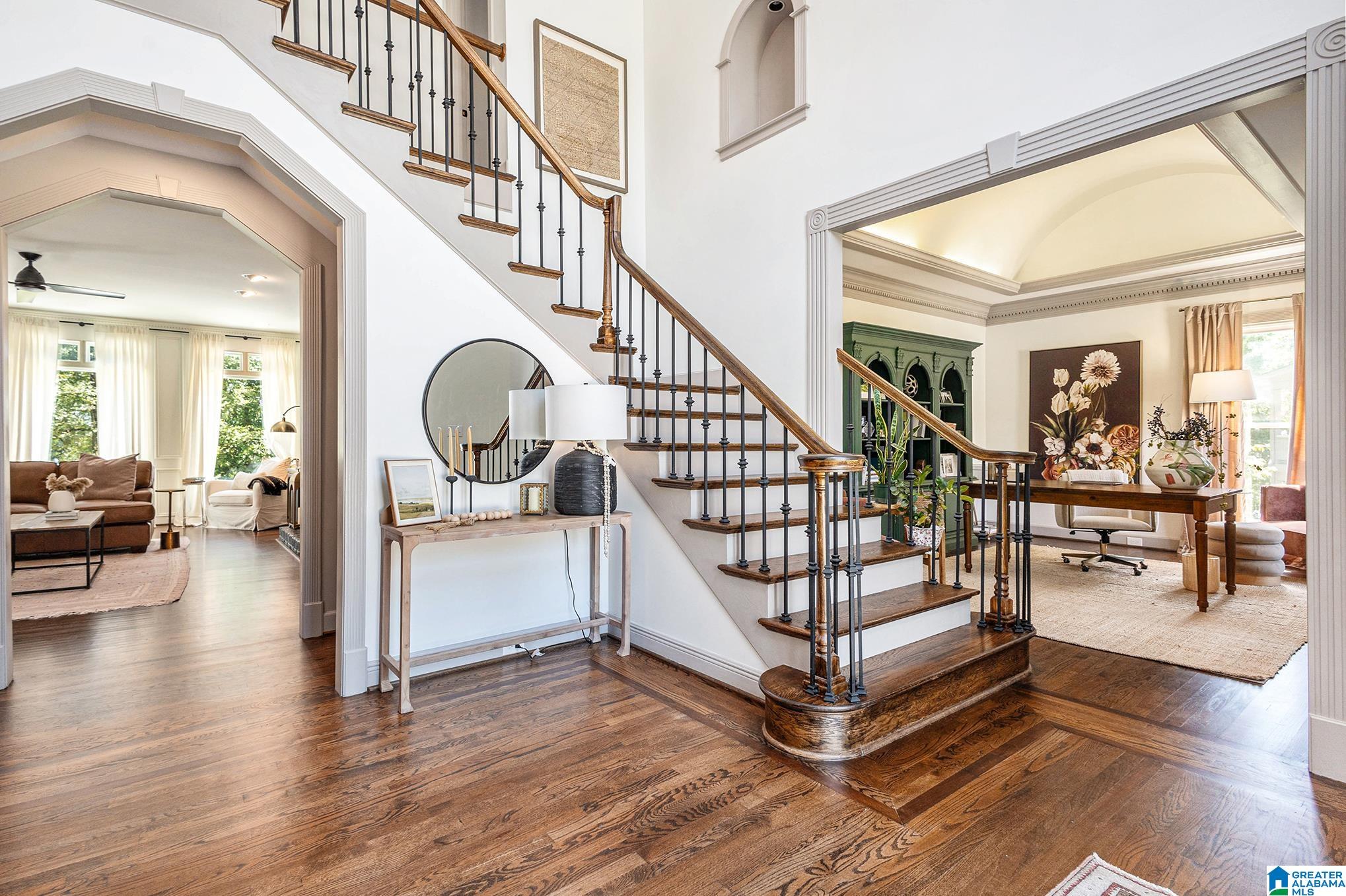 705 OAKLINE CIRCLE