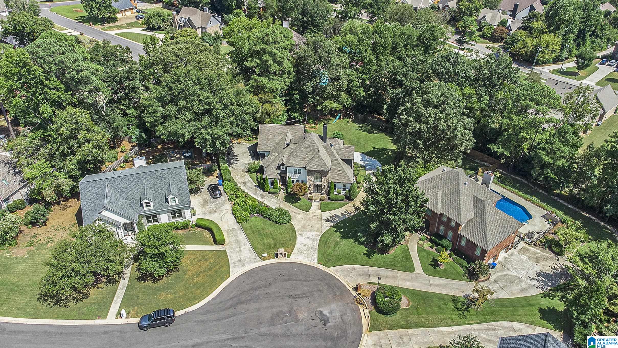 705 OAKLINE CIRCLE