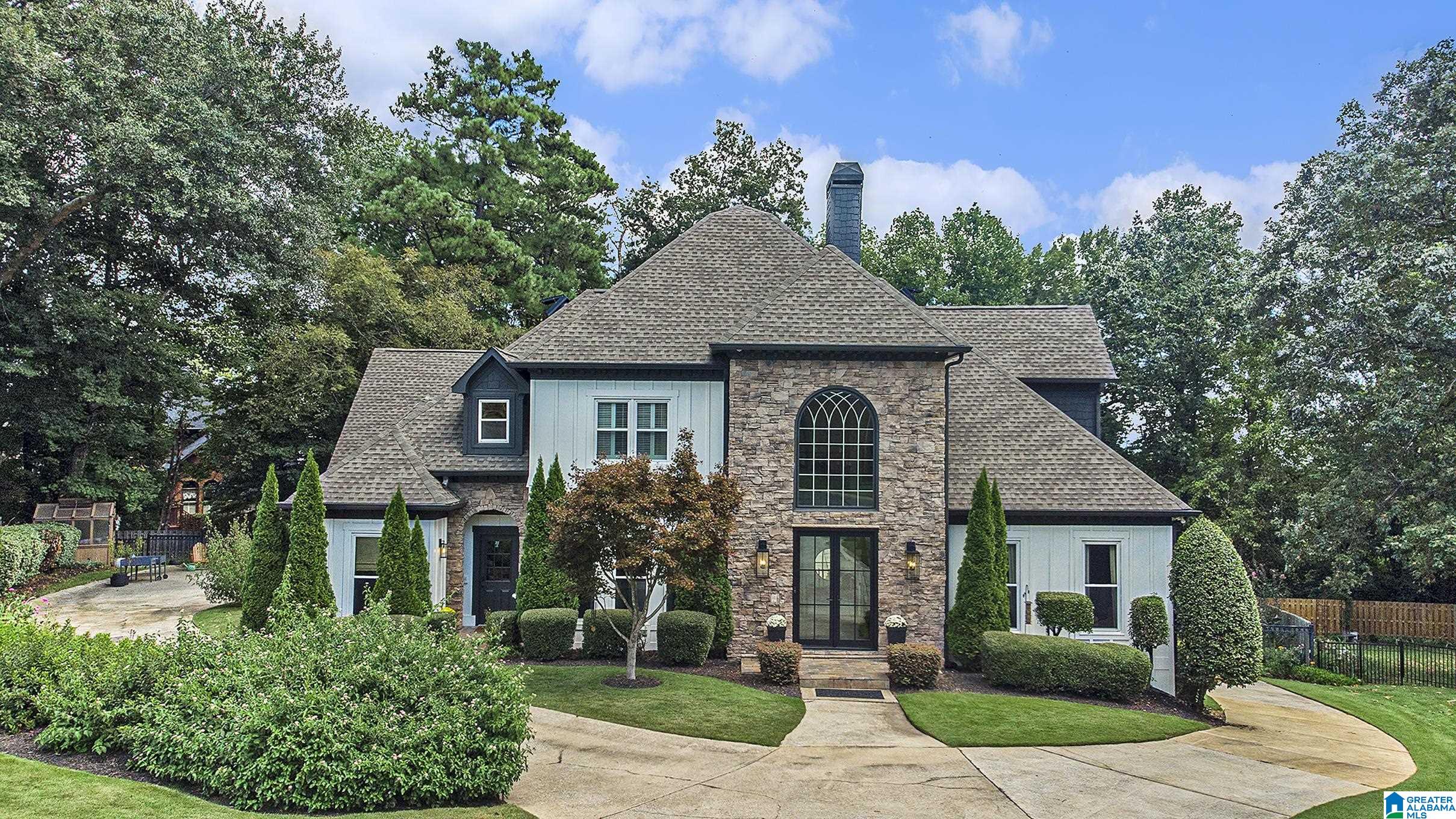 705 OAKLINE CIRCLE