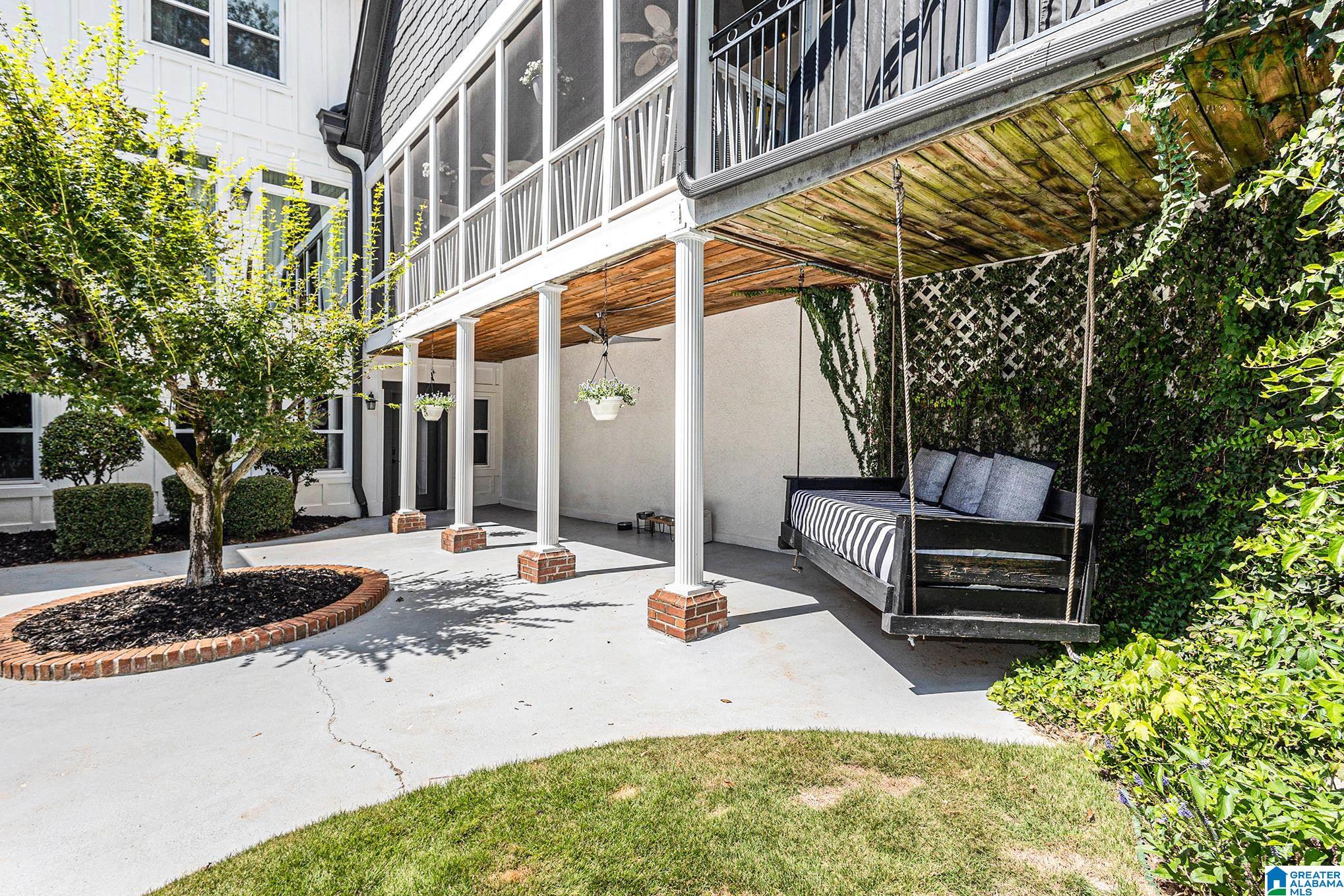 705 OAKLINE CIRCLE