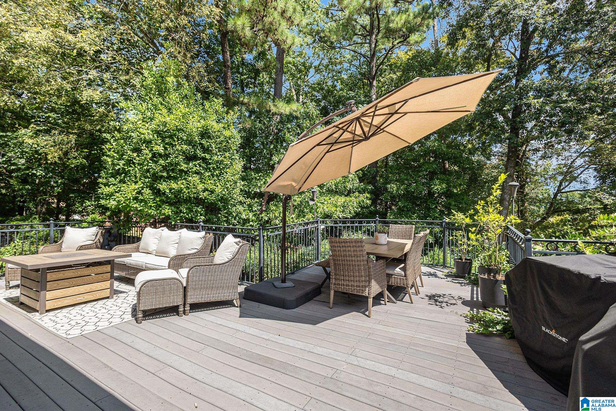 705 OAKLINE CIRCLE