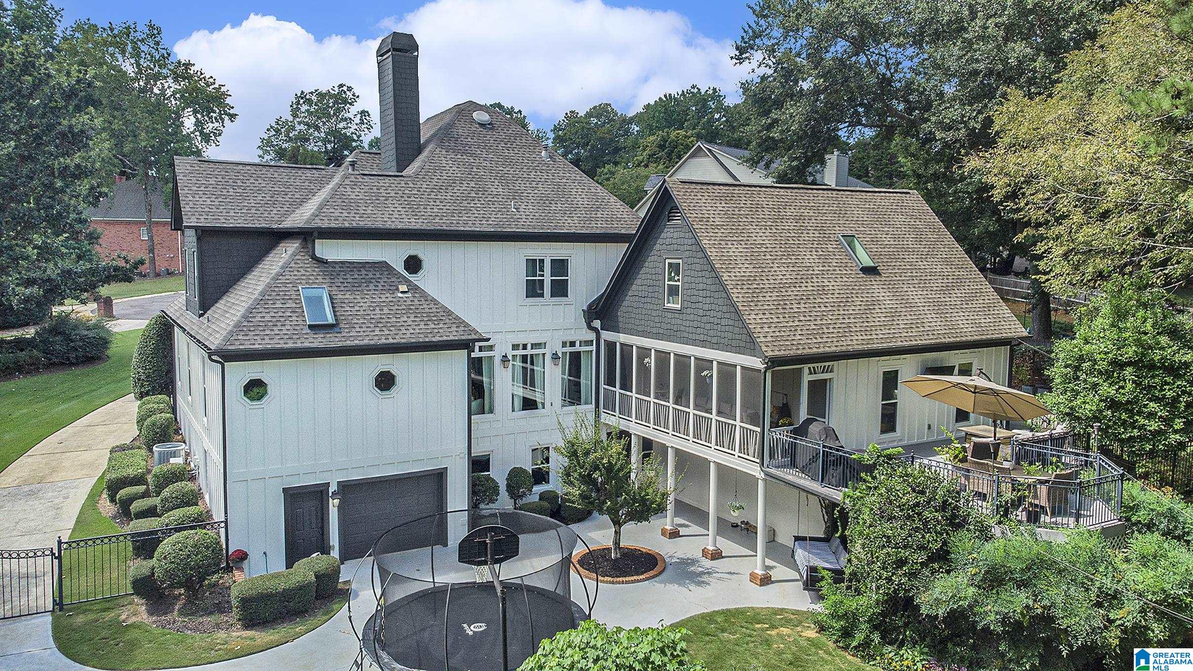 705 OAKLINE CIRCLE