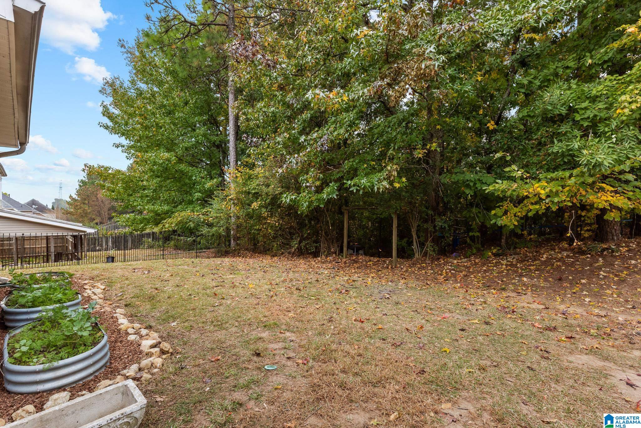 561 WHITE STONE WAY