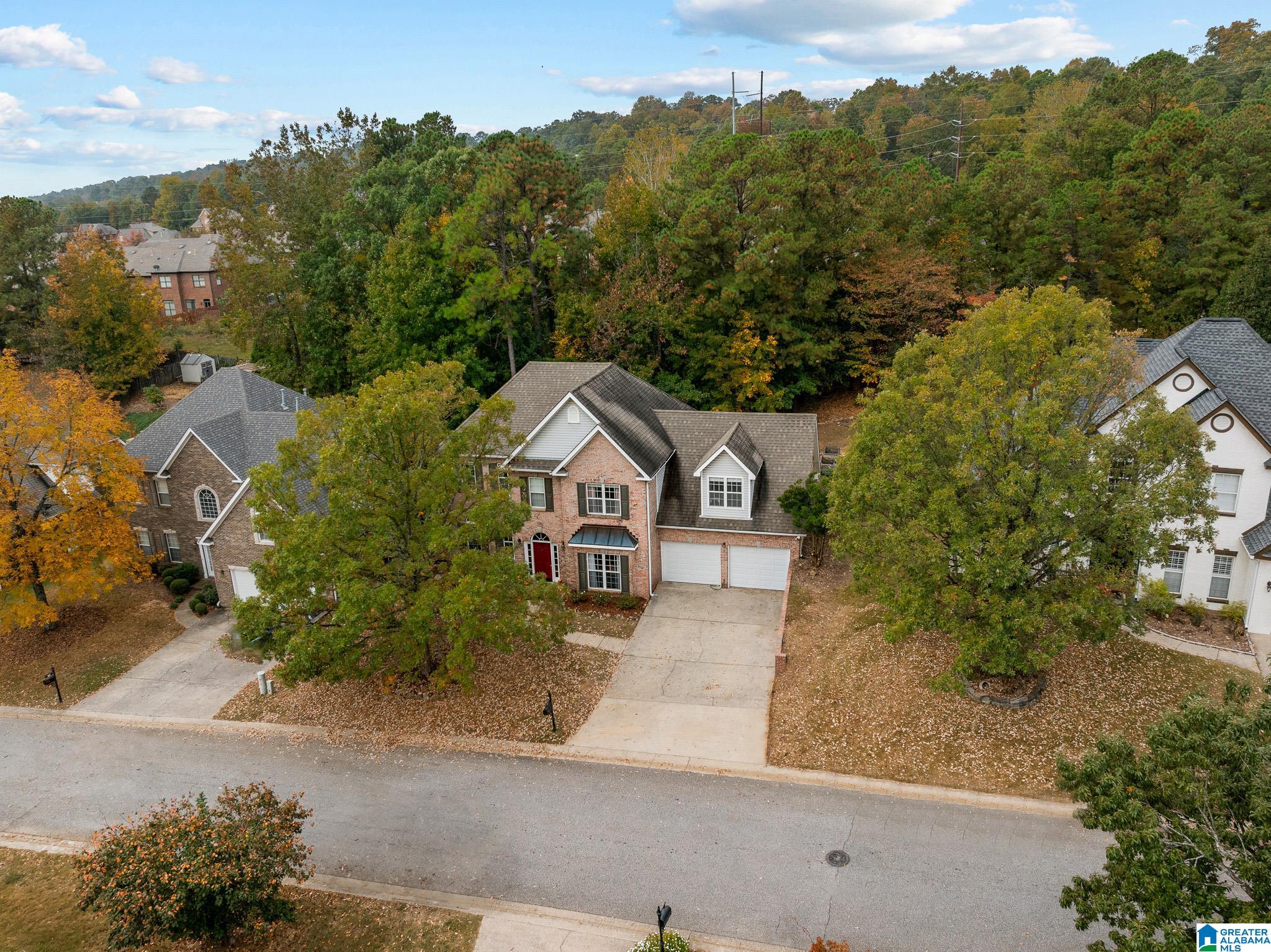 561 WHITE STONE WAY