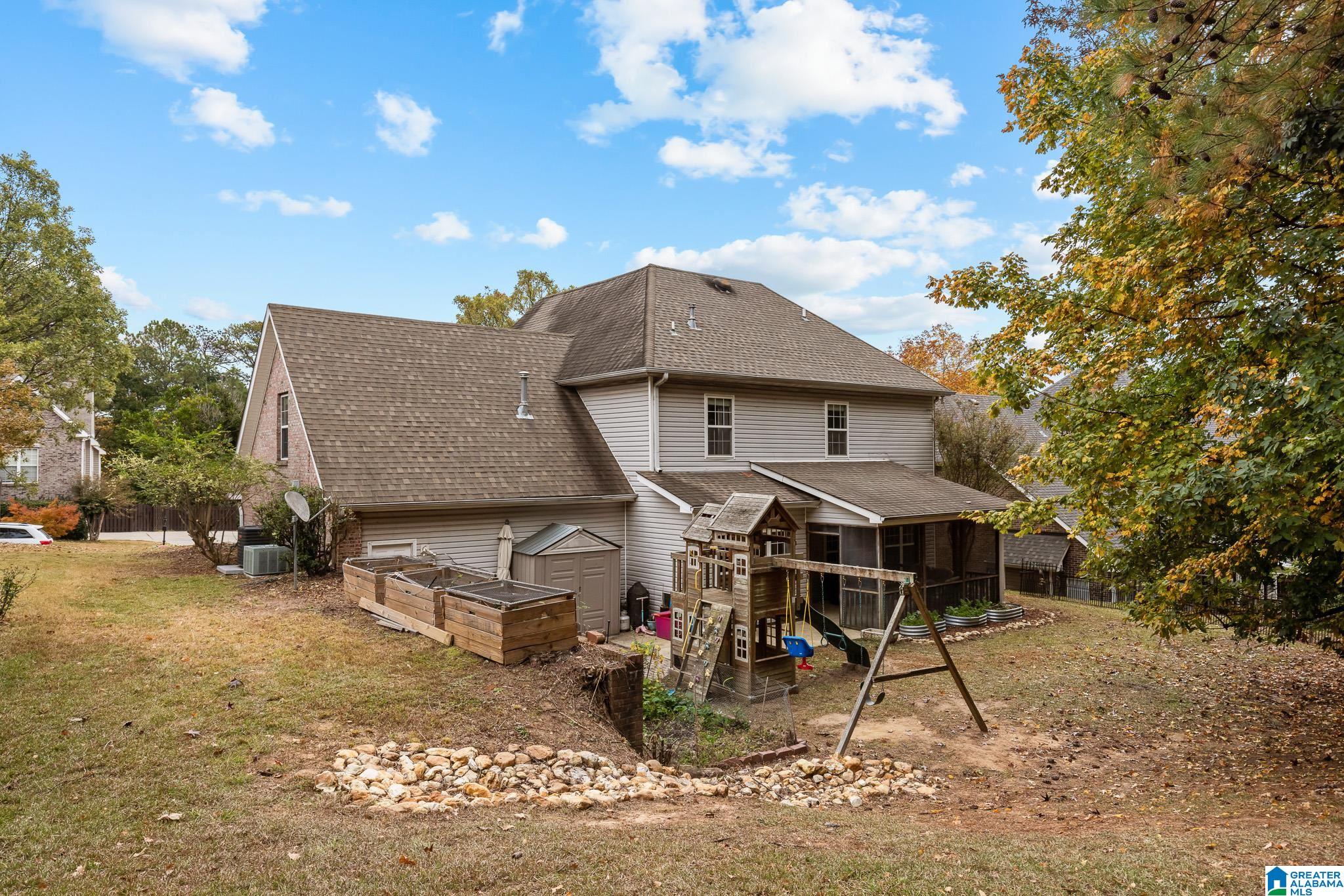 561 WHITE STONE WAY