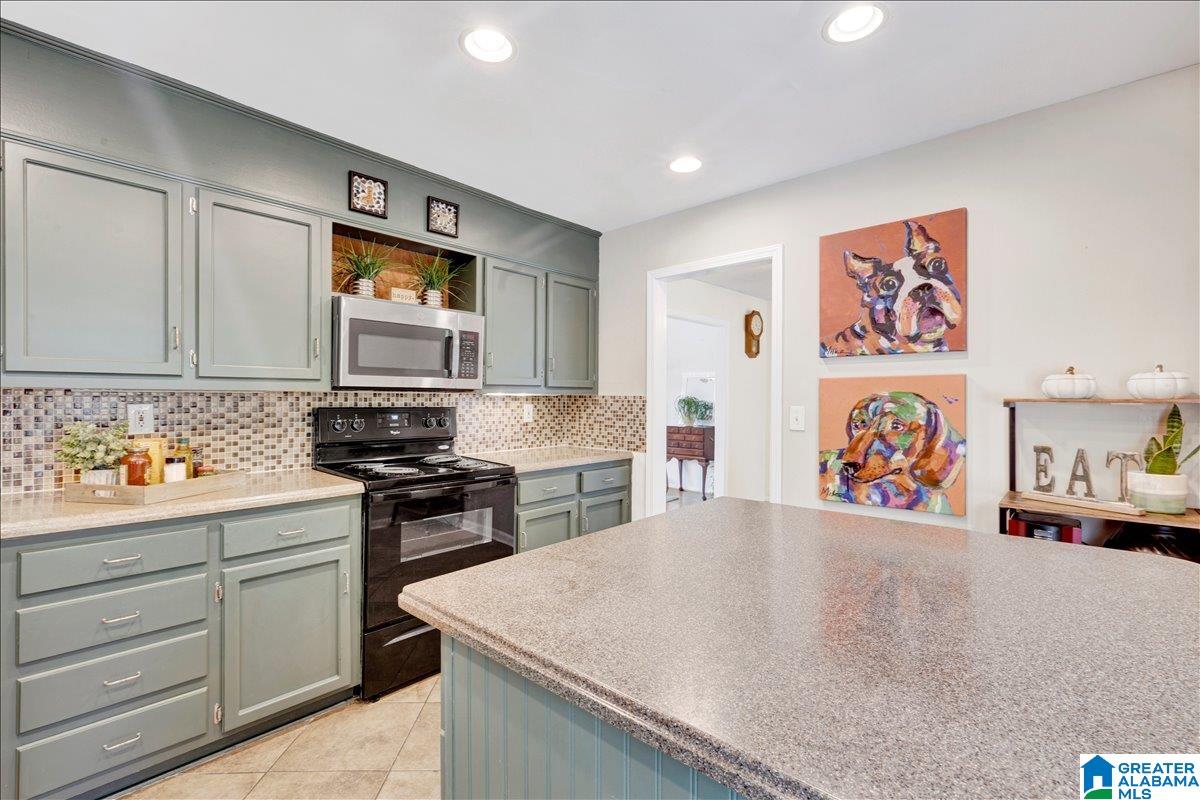 3140 SUNNY MEADOWS LANE