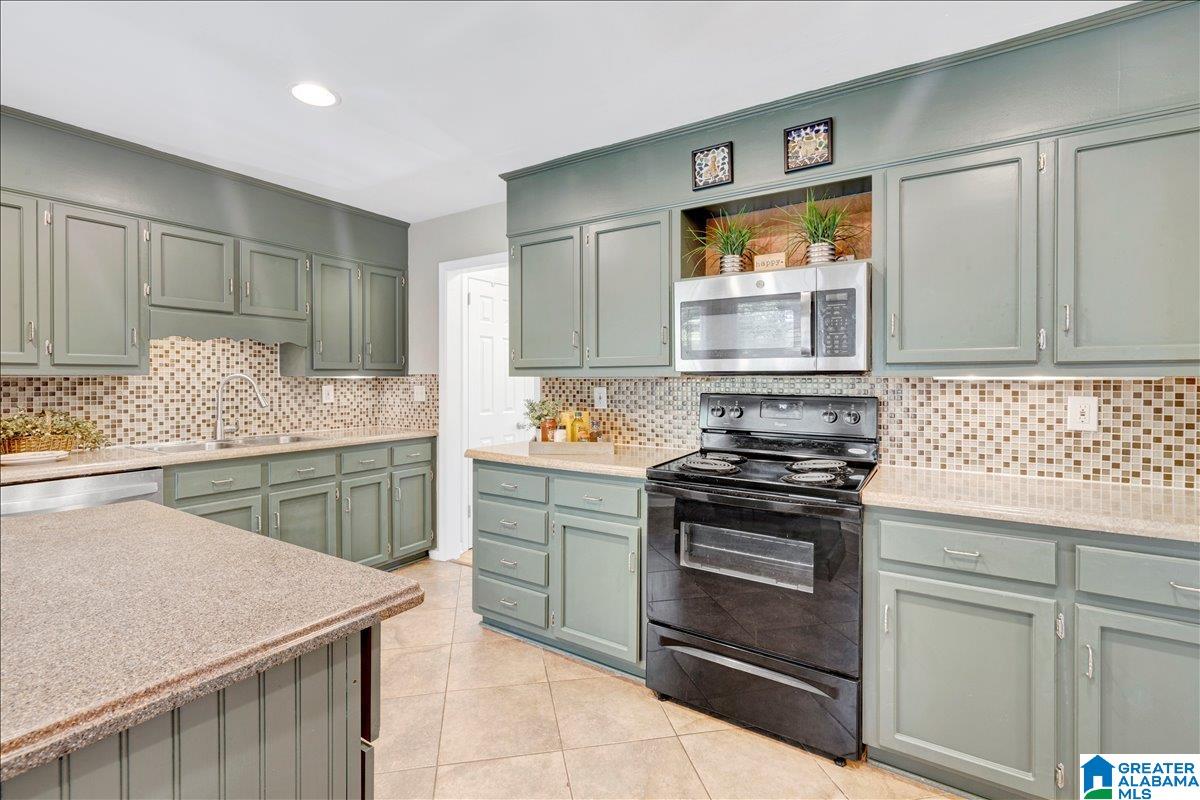 3140 SUNNY MEADOWS LANE